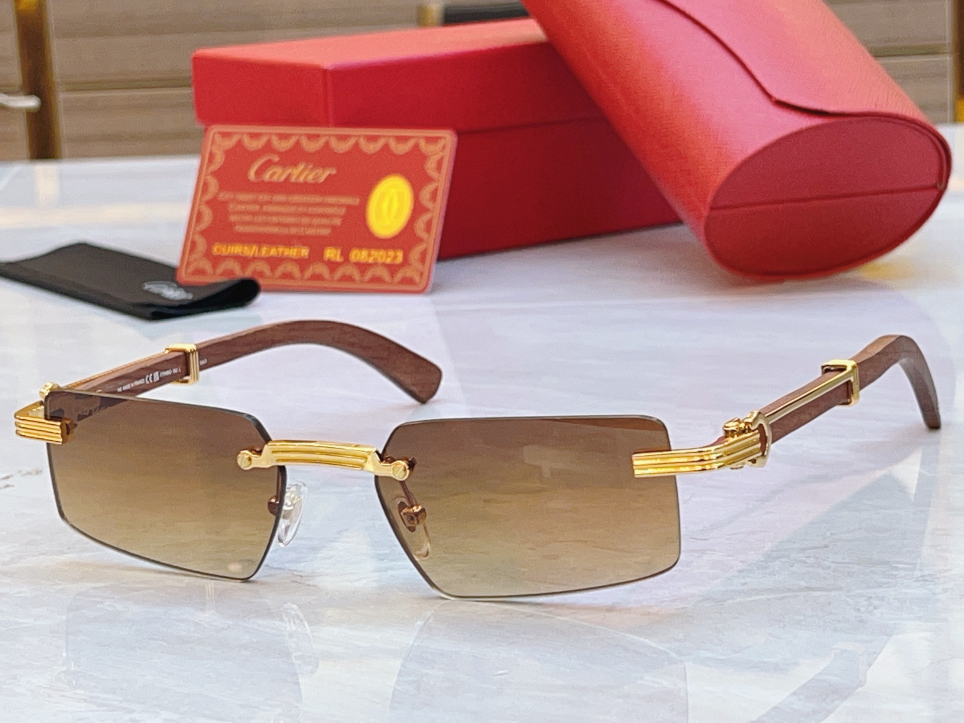 ，【CARTIE*】卡地*亚新款太阳镜，CT0485O，size55口18-145