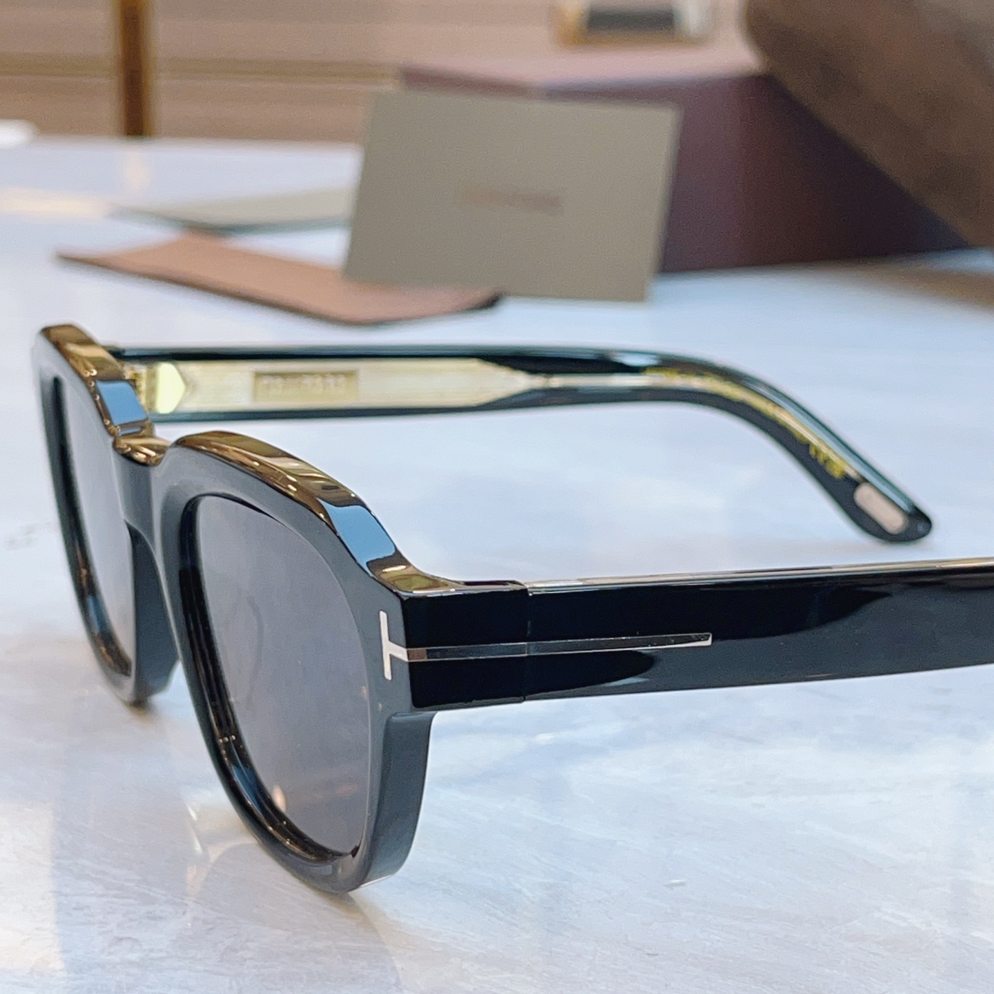 ，【TOM FOR*】汤姆*福特新款太阳镜🕶️，MODEL：TF1226，SIZE：52口20-135