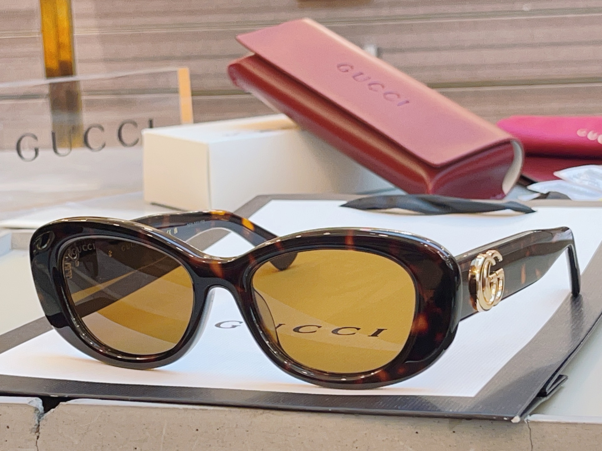 ，【GUCC*】古*驰新款眼镜架，MODEL：GG1829SK，SIZE：53口18-145