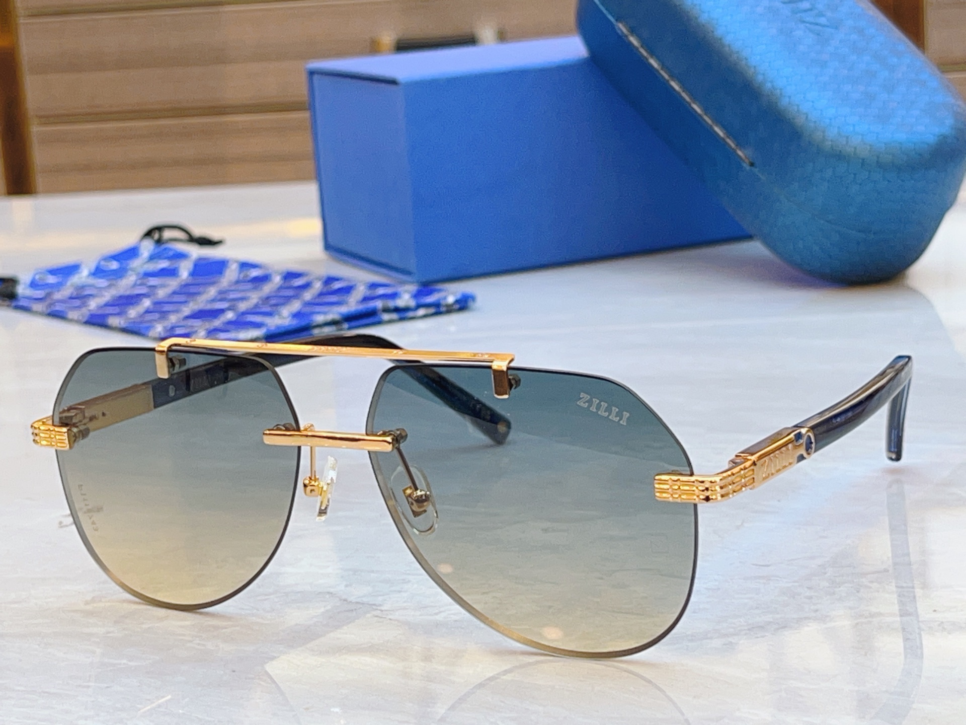 ，【ZEIZ*】蔡*司新款太阳镜，MODEL：ZI80127，SIZE：62口15-143