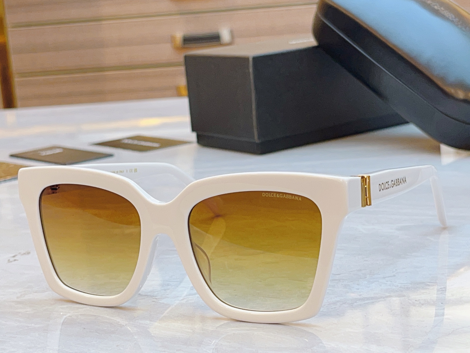 ，【DOLCE & GABBAN*】D*G新款太阳镜，MODEL：DG4498，SIZE：55口20-1