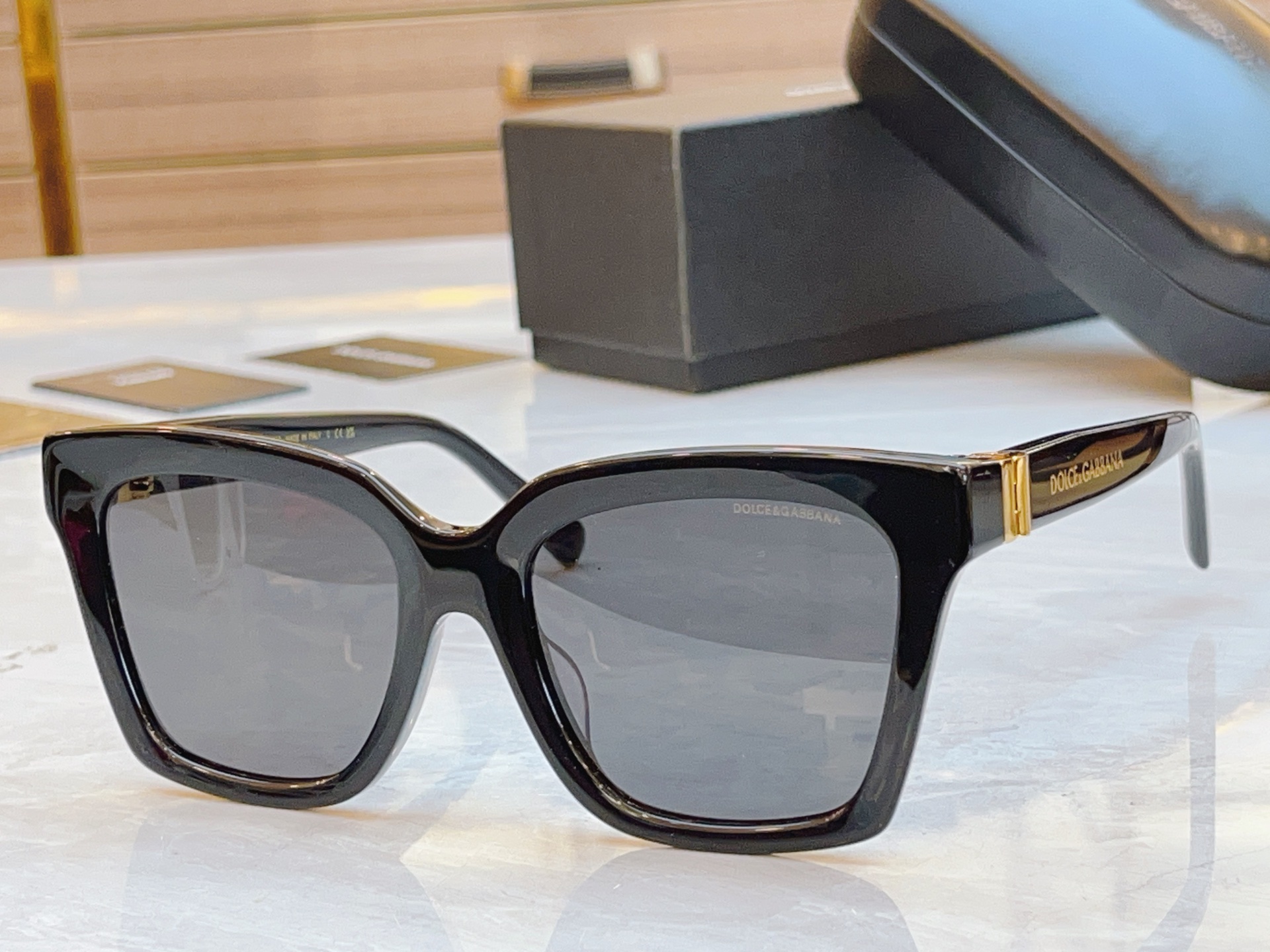 ，【DOLCE & GABBAN*】D*G新款太阳镜，MODEL：DG4498，SIZE：55口20-1