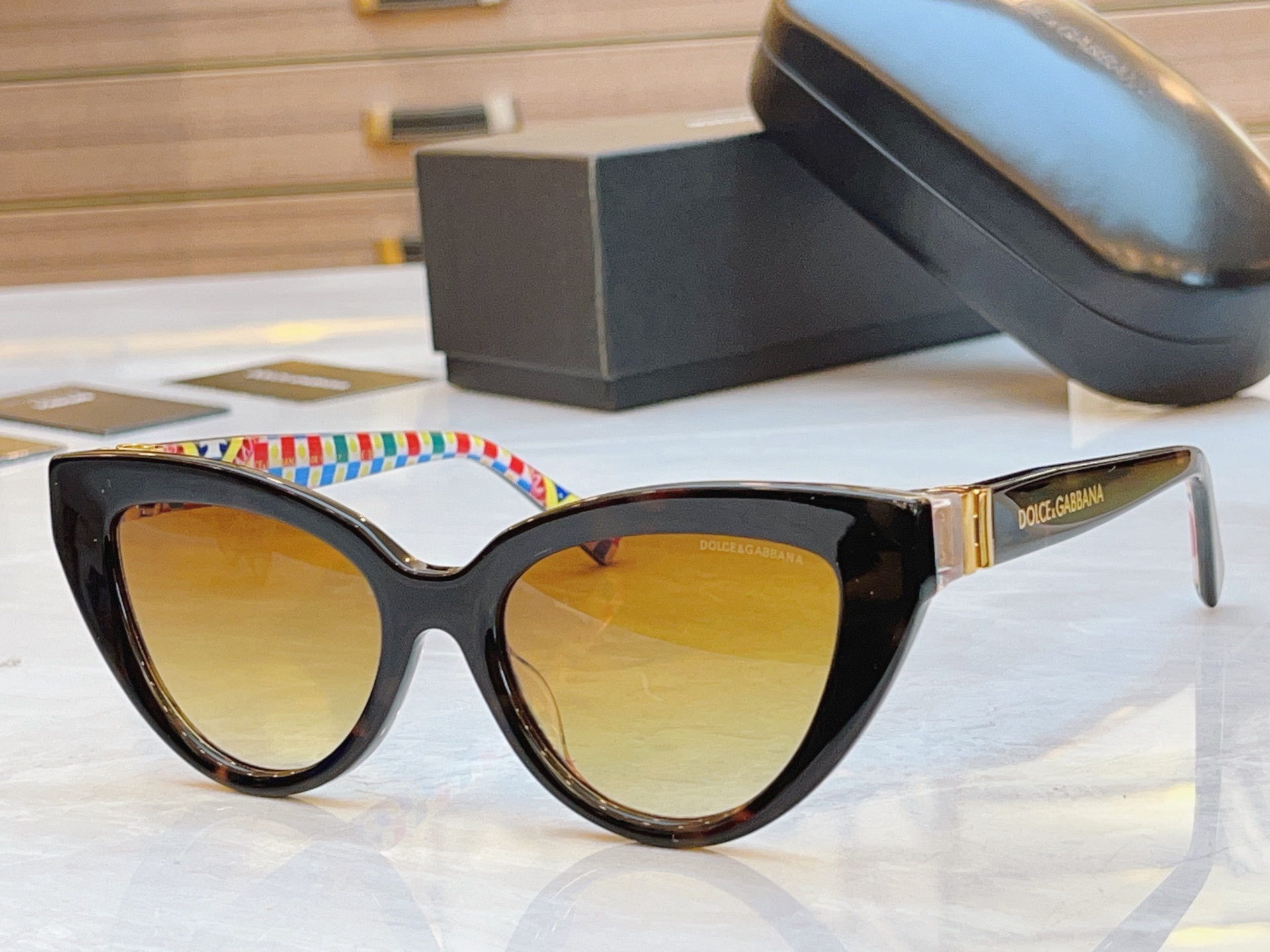 ，【DOLCE & GABBAN*】D*G新款太阳镜，MODEL：DG4497，SIZE：54口19-1