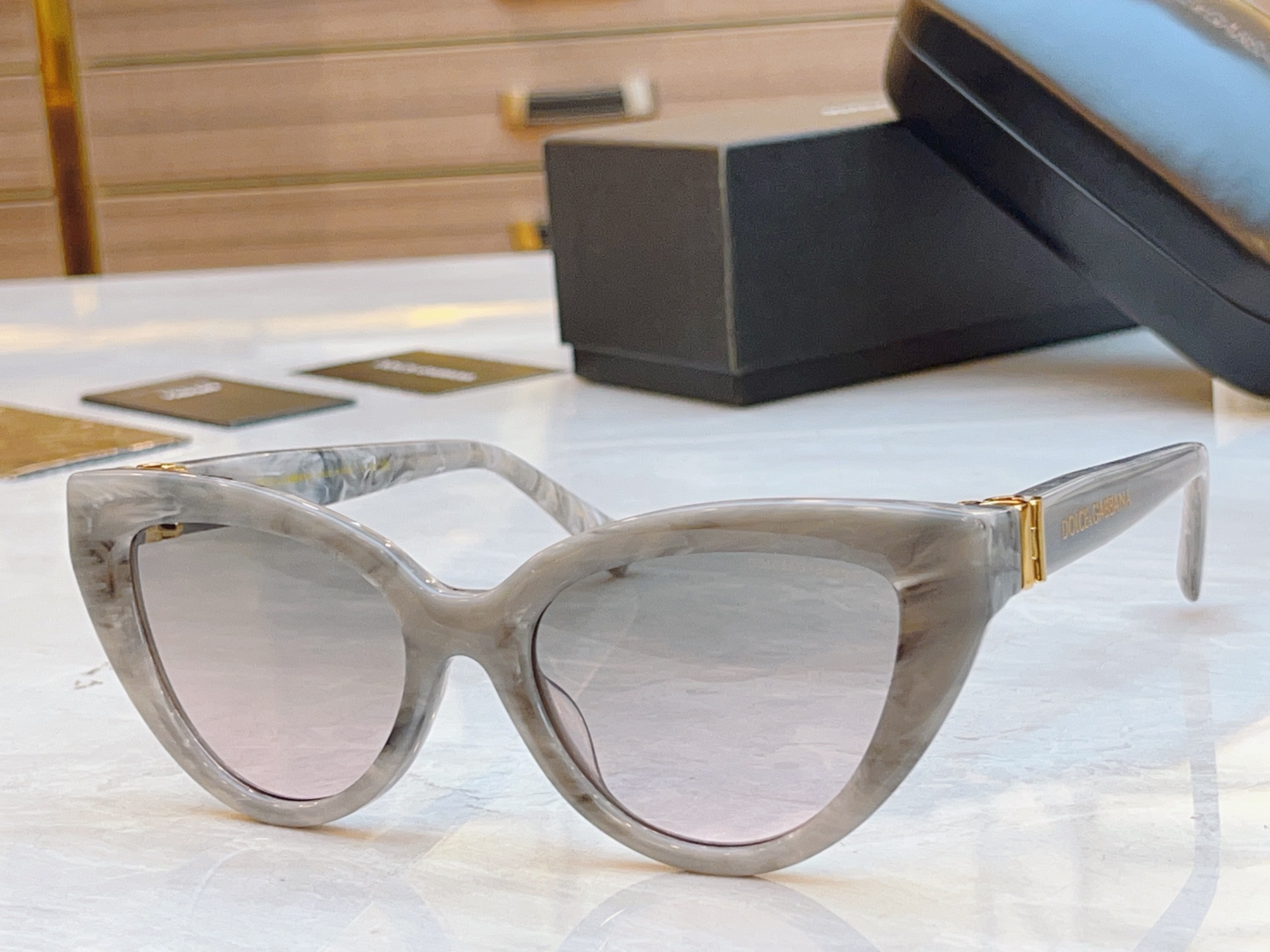 ，【DOLCE & GABBAN*】D*G新款太阳镜，MODEL：DG4497，SIZE：54口19-1