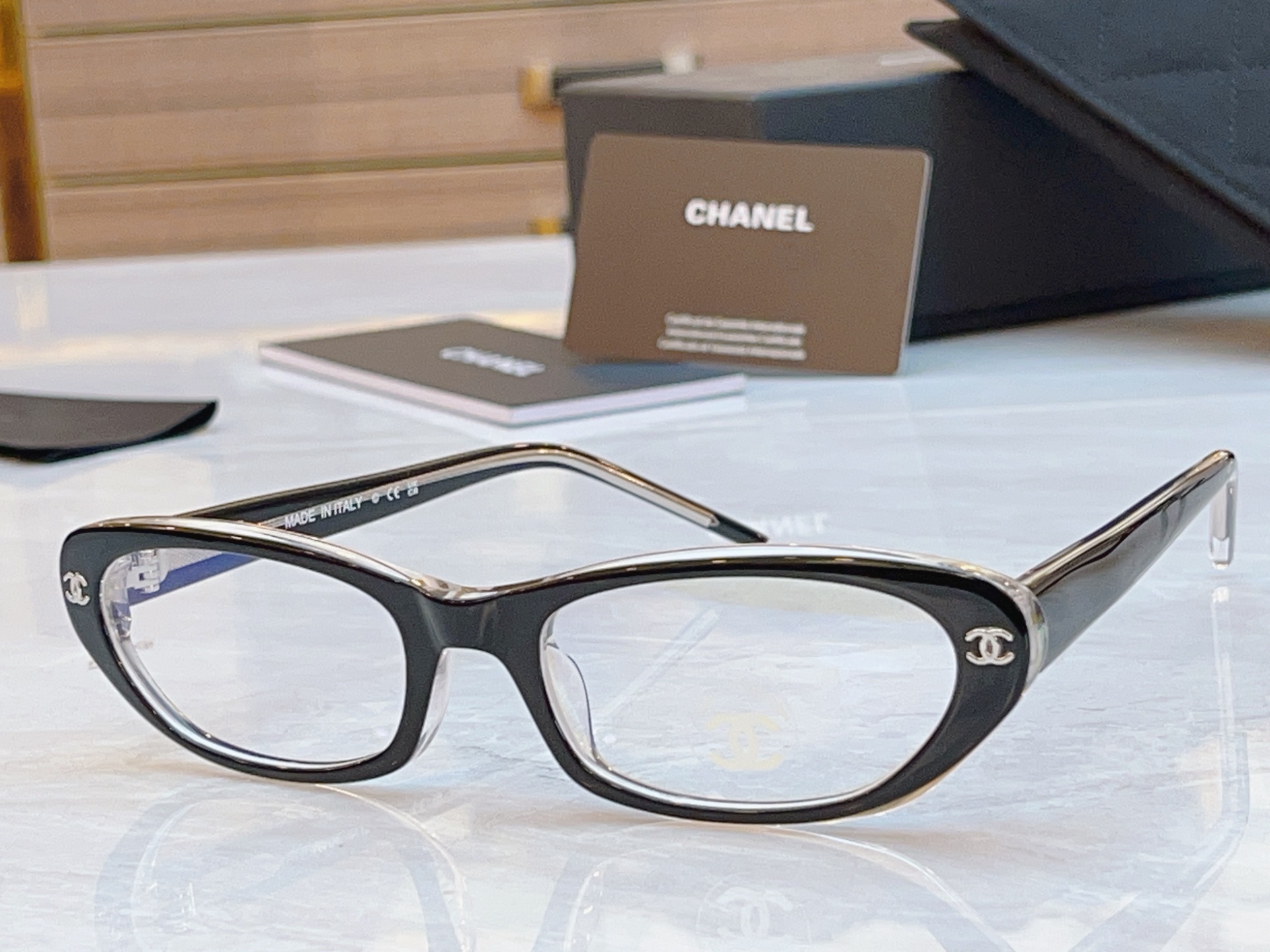 ，【CHAN*】香奈*儿新款太阳镜，
MODEL：Vintage02，SIZE：56口20-140