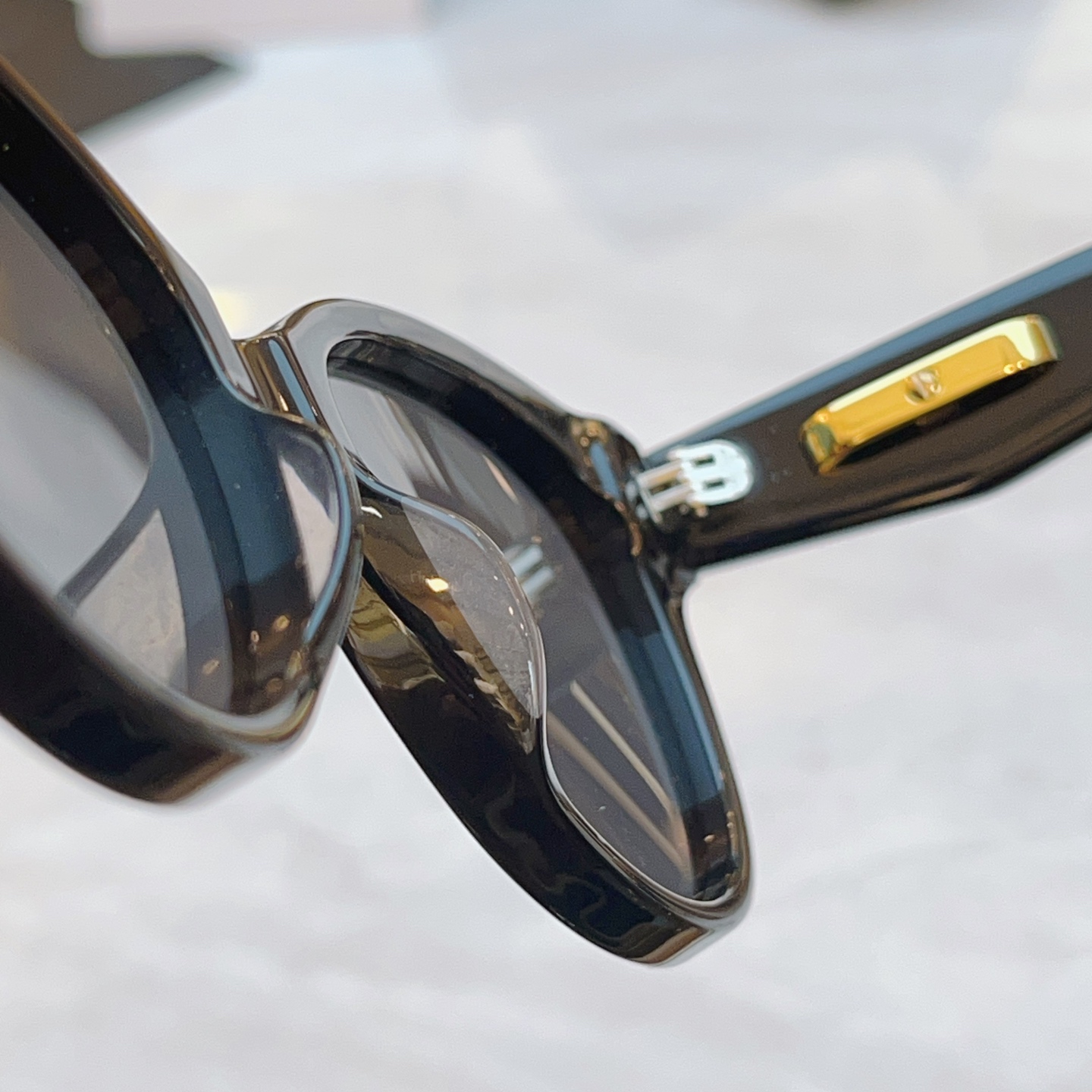 ，【DIO* 】迪*奥新款太阳镜，
MODEL：DIORCDIORO B2I，SIZE：51口18-14