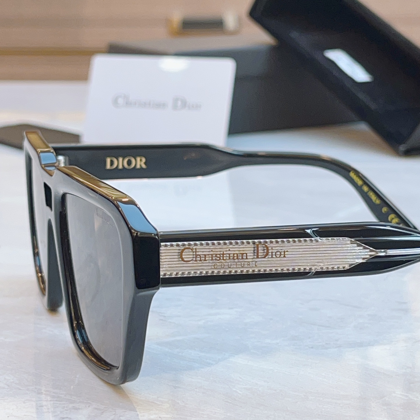 ，【DIO* 】迪*奥新款太阳镜，MODEL：Chrisrian DIOR LabeIR2F，SIZE：