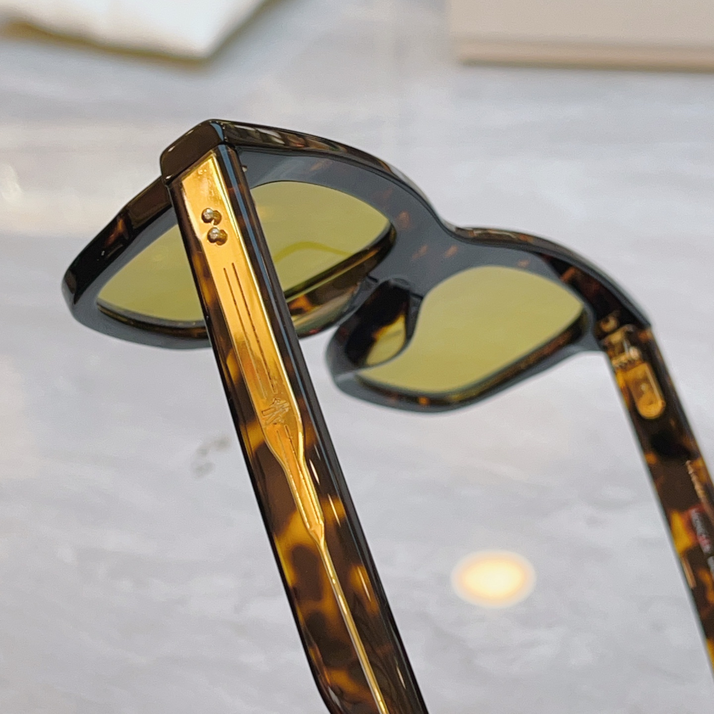  盒子加15，【MONC LER】新款太阳镜，
MODEL：ME6004，SIZE：51口21-145