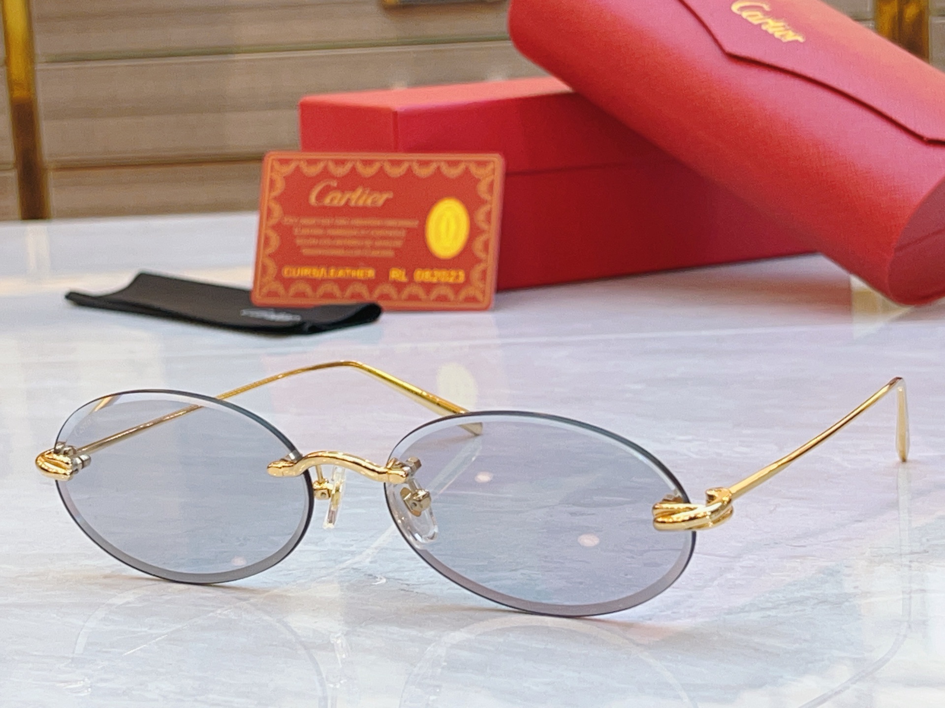 太阳 变色，【CARTIE*】卡地*亚新款太阳镜，CT0565S，size 58口17-140