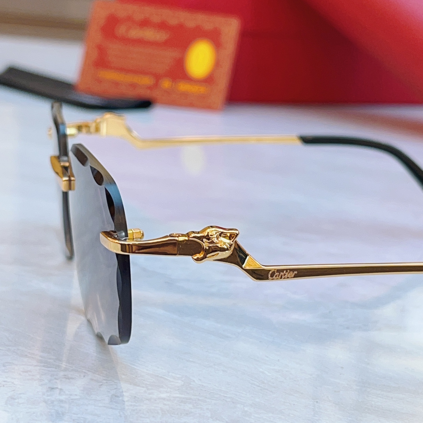 太阳 变色，【CARTIE*】卡地*亚新款太阳镜，CT0120O，size 57口17-140