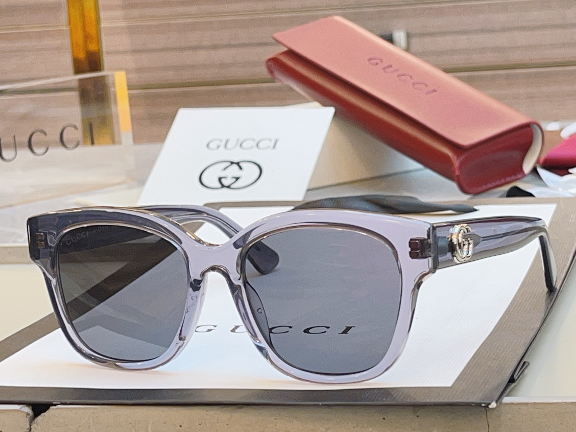 ，【GUCC*】古*驰新款太阳镜🕶️，MODEL：GG1830SK，SIZE：55口19-145