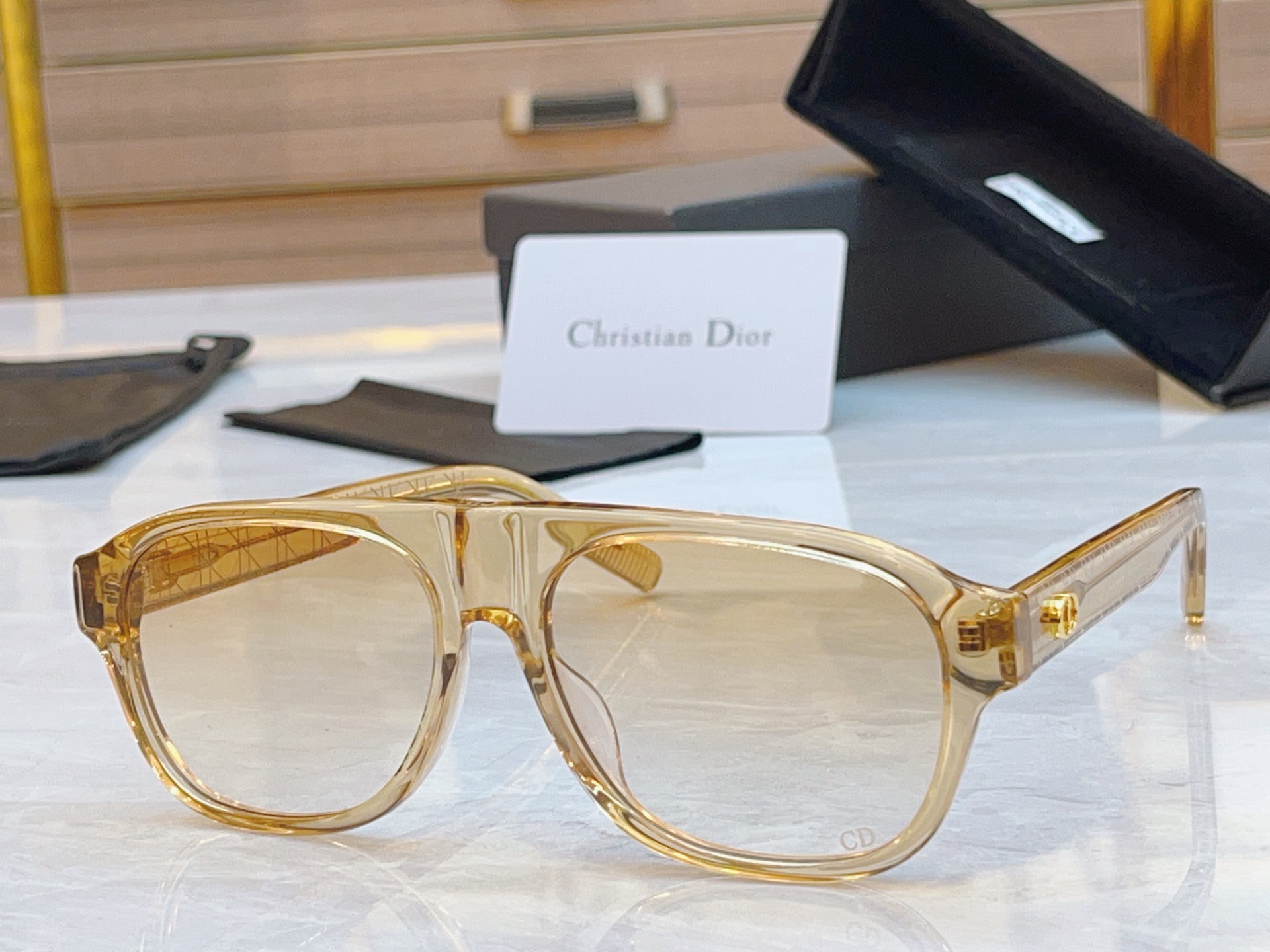 NO:373997,,【DIO*】Di*Ao new sunglasses, MODELCD lcon A1F, SIZE57 port 16-145 glasses sunglasses, glasses, dior19860909,【DIO*】迪*奥新款太阳镜, MODELCD lcon A1F,SIZE57口16-145眼镜墨镜太阳镜,眼镜,dior,glasses