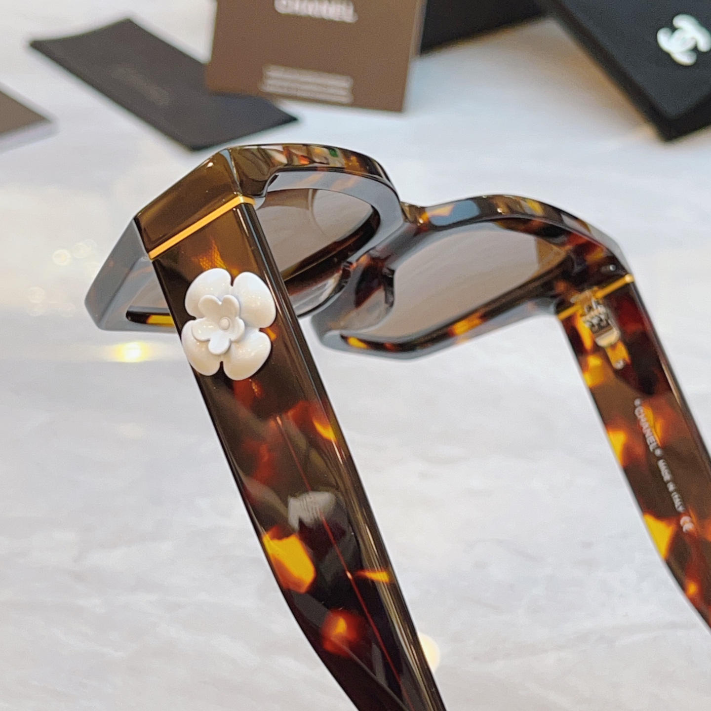 ，【CHAN*】香奈*儿新款太阳镜，
MODEL：CH5116，SIZE：54口18-145