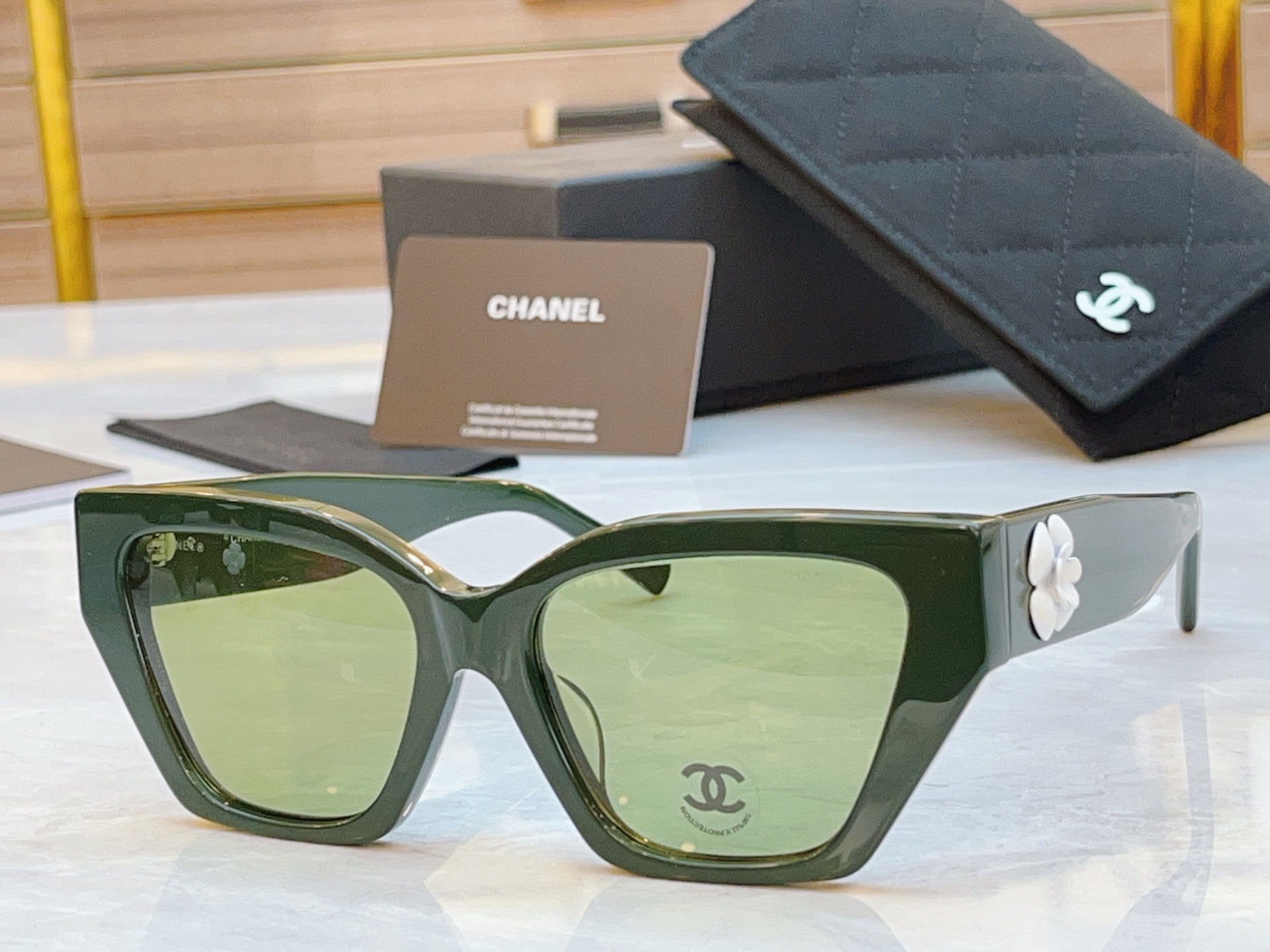 ，【CHAN*】香奈*儿新款太阳镜，
MODEL：CH5116，SIZE：54口18-145