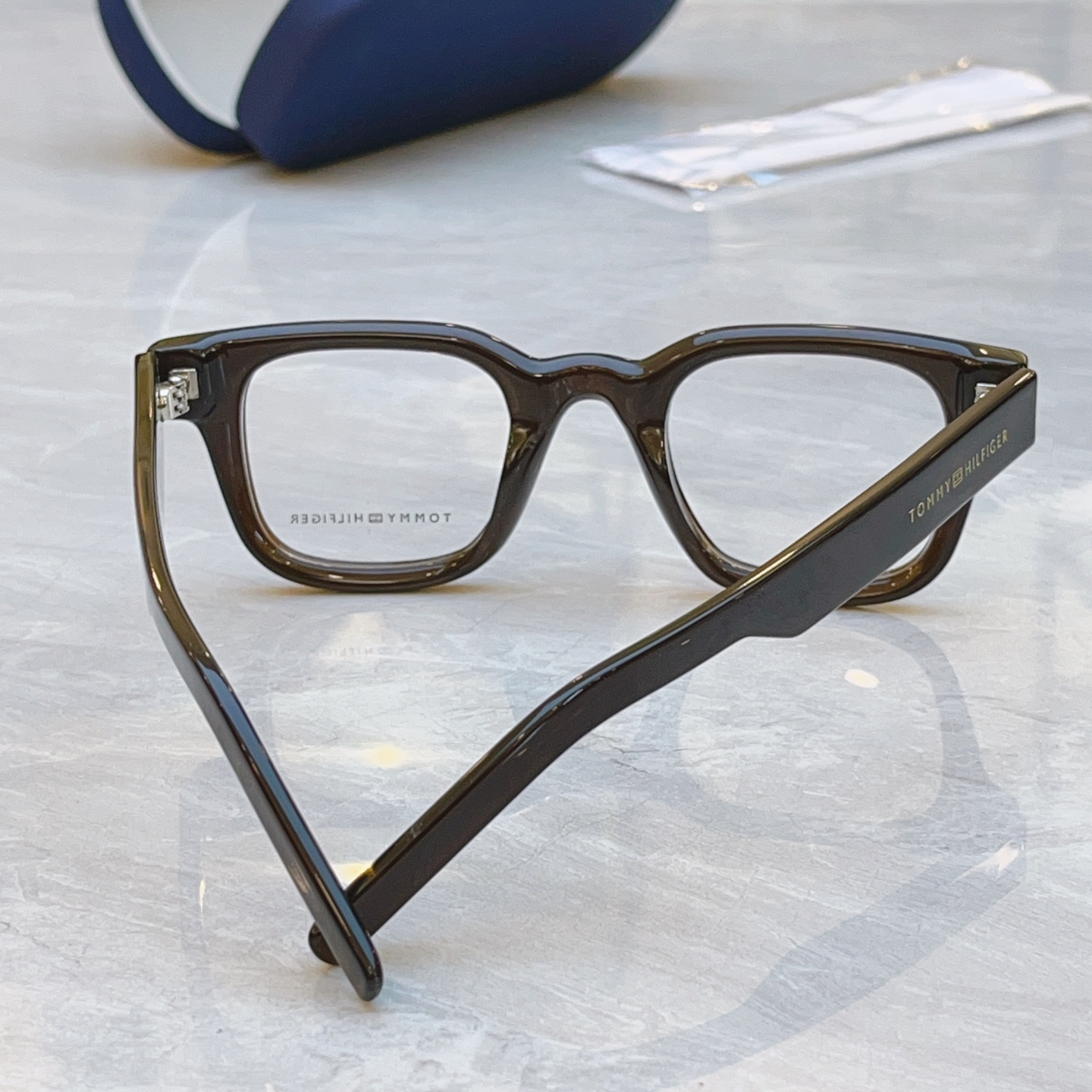 ，【TOMMY HILFIGE*】新款眼镜架
MODEL：TH2133，SIZE：46口25-145