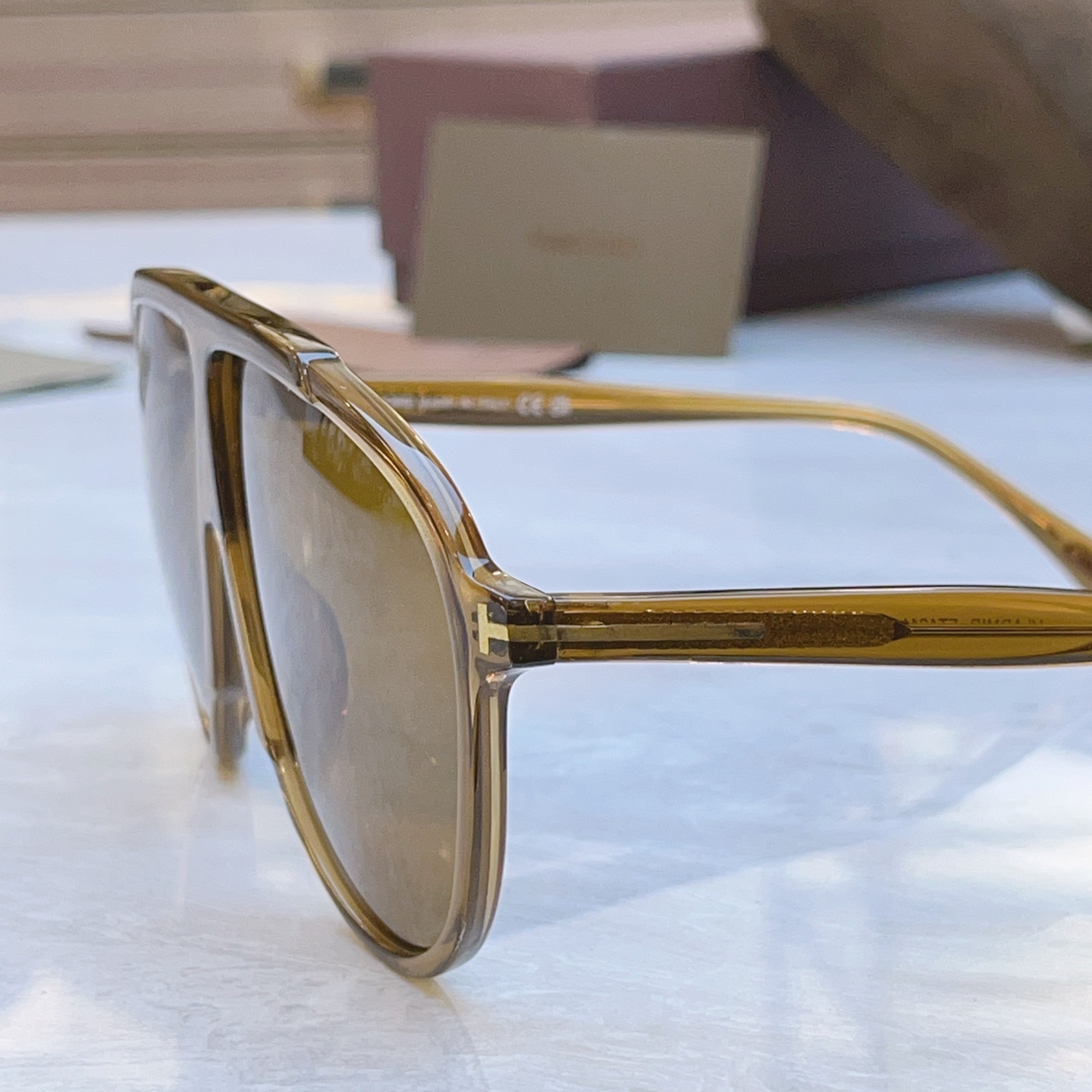 ，【TOM FOR*】汤姆*福特新款太阳镜🕶️，MODEL：FT1211，SIZE：65口5-140