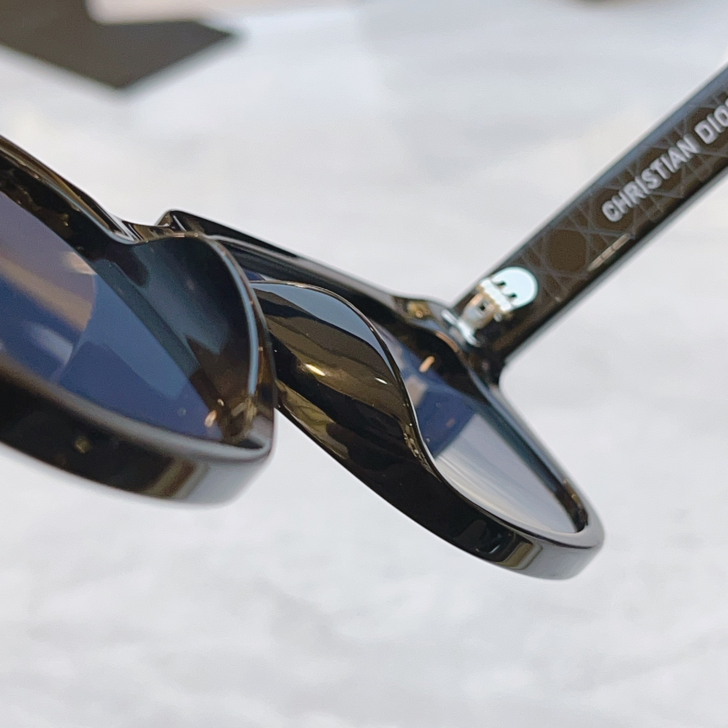 ，【DIO* 】迪*奥新款太阳镜，MODEL：CDMidnight S4I，SIZE：52口21-145