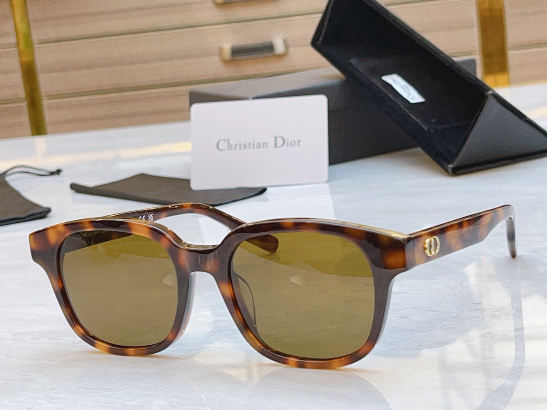 ，【DIO* 】迪*奥新款太阳镜，MODEL：CDMidnight S4I，SIZE：52口21-145