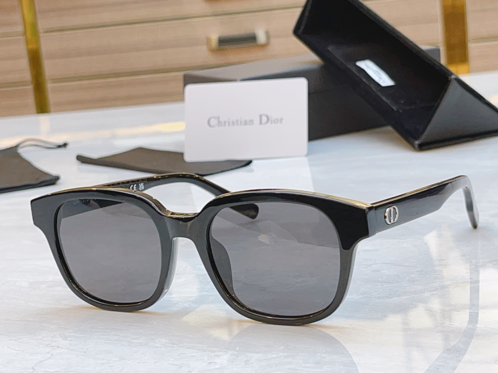 ，【DIO* 】迪*奥新款太阳镜，MODEL：CDMidnight S4I，SIZE：52口21-145