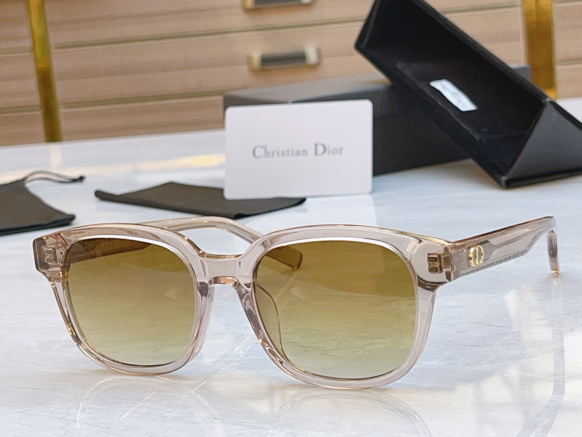 ，【DIO* 】迪*奥新款太阳镜，MODEL：CDMidnight S4I，SIZE：52口21-145