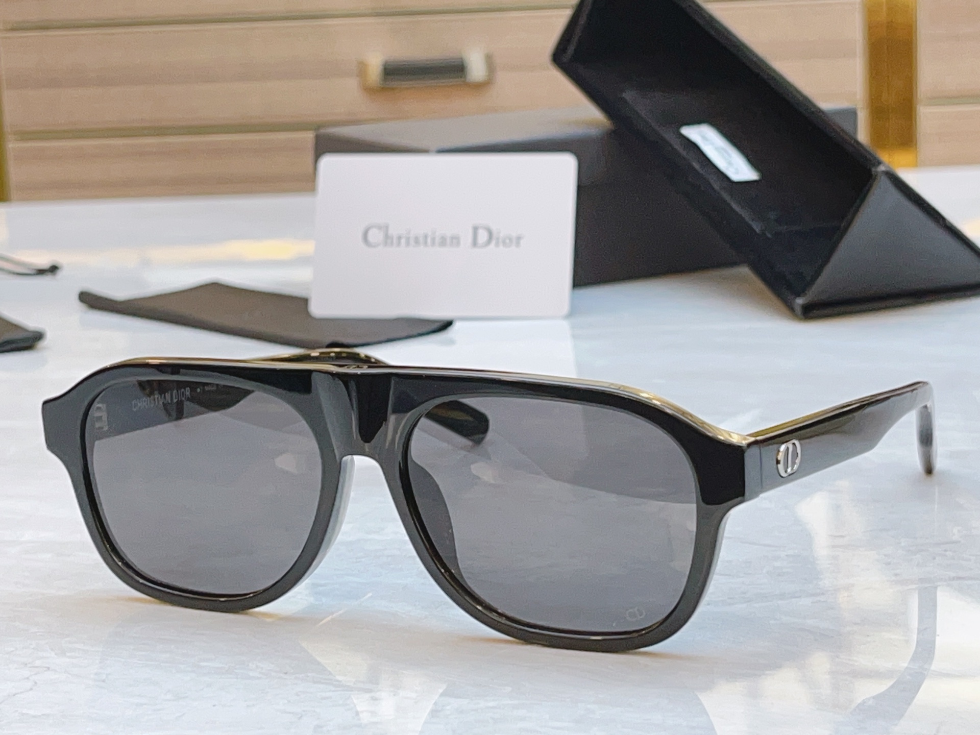 ，【DIO* 】迪*奥新款太阳镜，MODEL：CDMidnight A1F，SIZE：55口17-145