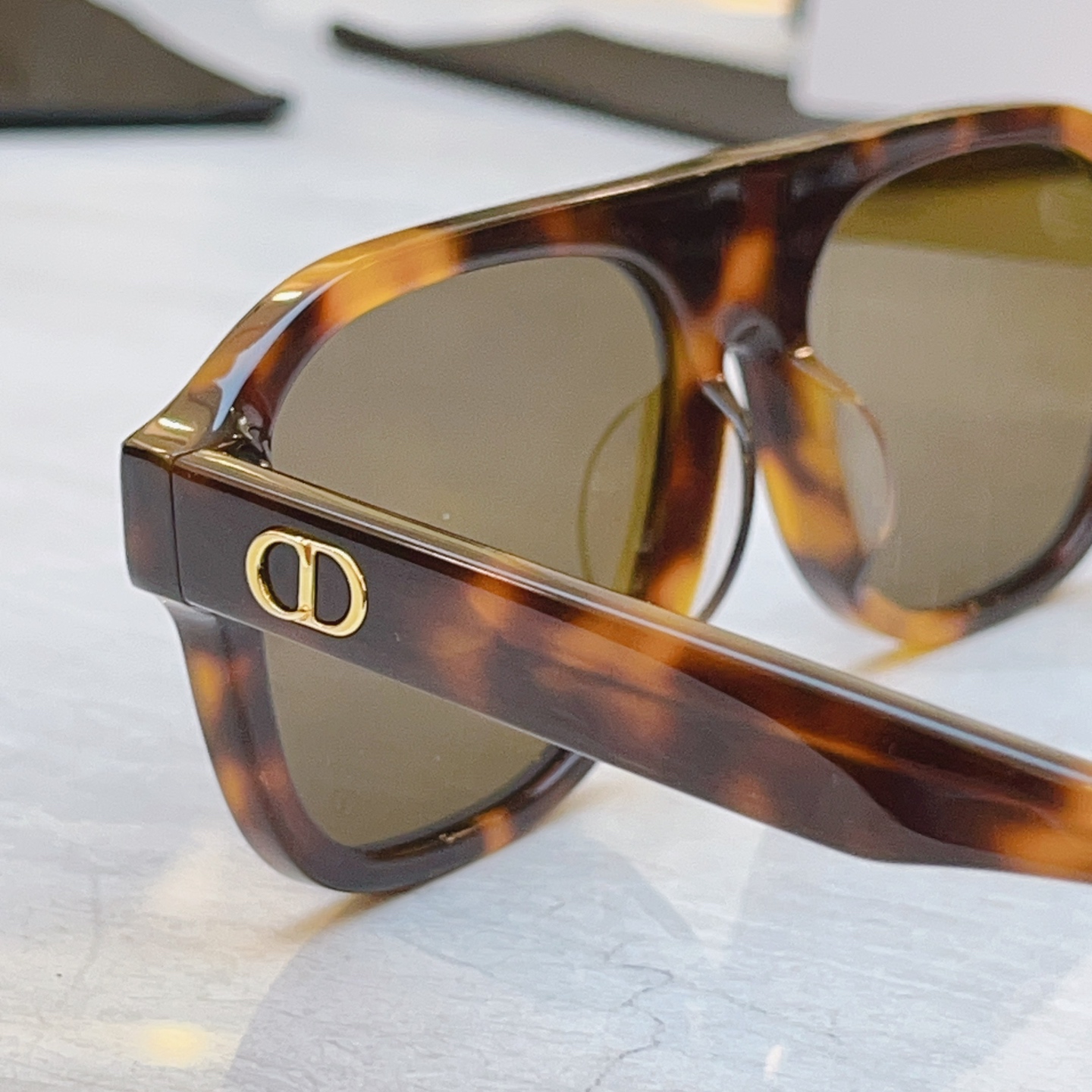 ，【DIO* 】迪*奥新款太阳镜，MODEL：CDMidnight A1F，SIZE：55口17-145