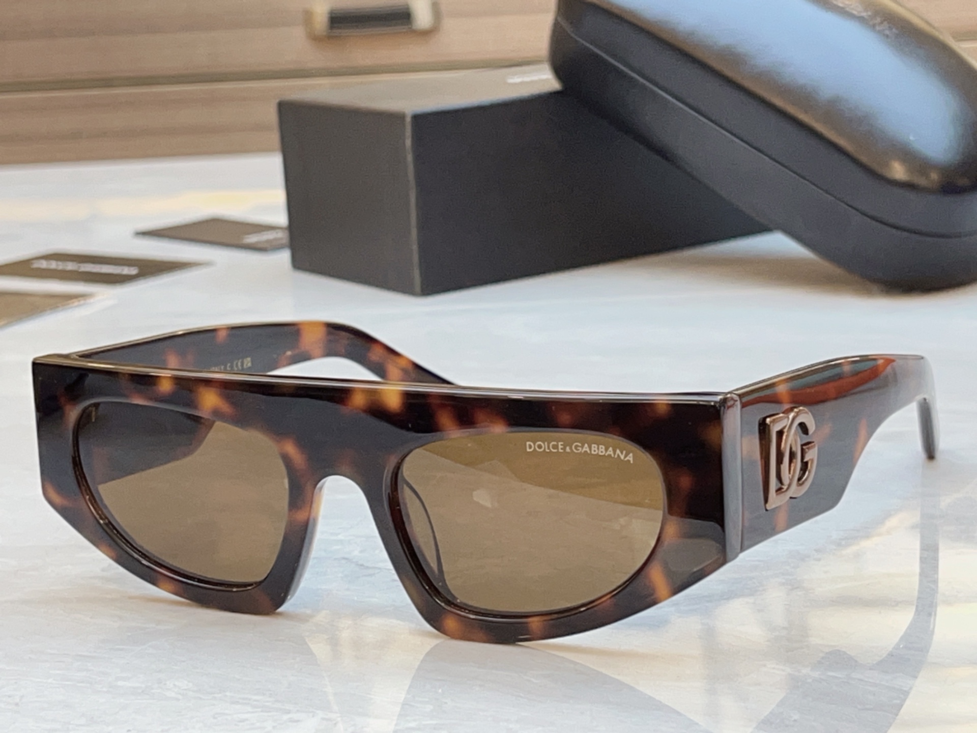 ，【DOLCE & GABBAN*】D*G新款太阳镜，MODEL：DX4004，SIZE：52口21-1