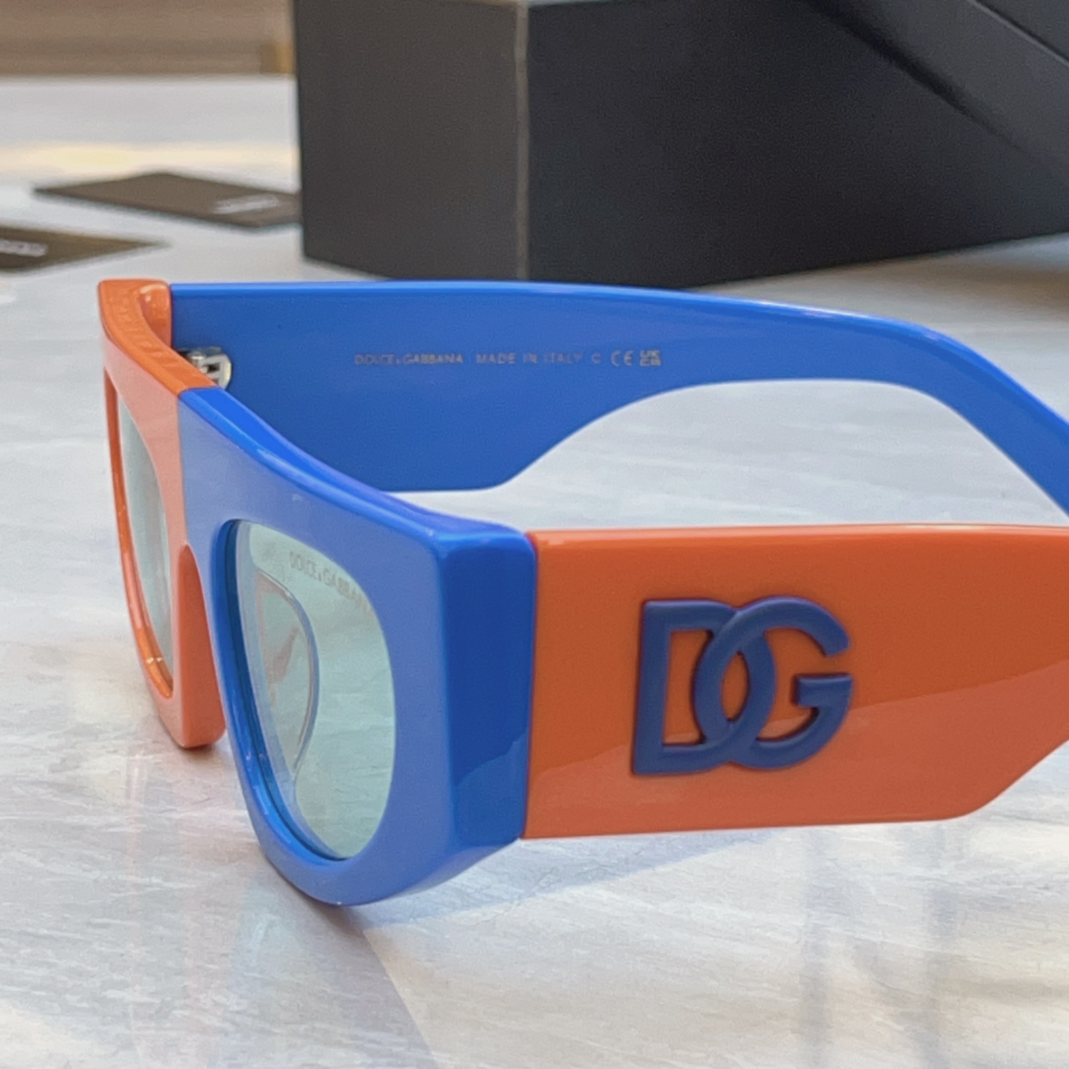 ，【DOLCE & GABBAN*】D*G新款太阳镜，MODEL：DX4004，SIZE：52口21-1