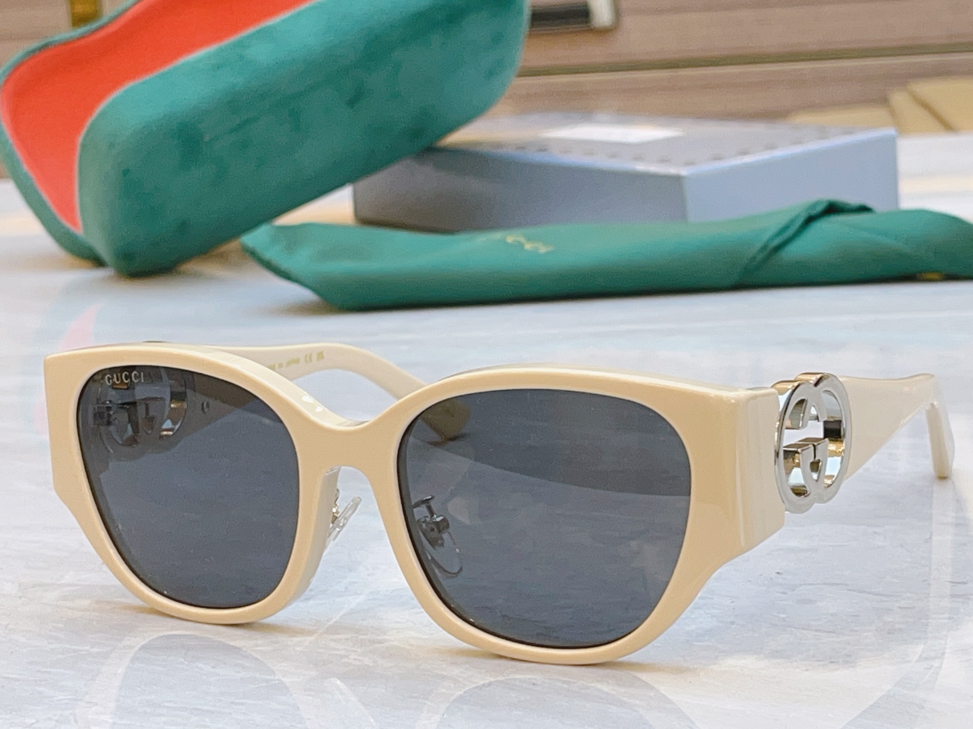 ，【GUCC*】古*驰新款太阳镜，GG1912SA，SIZE:55口19-140