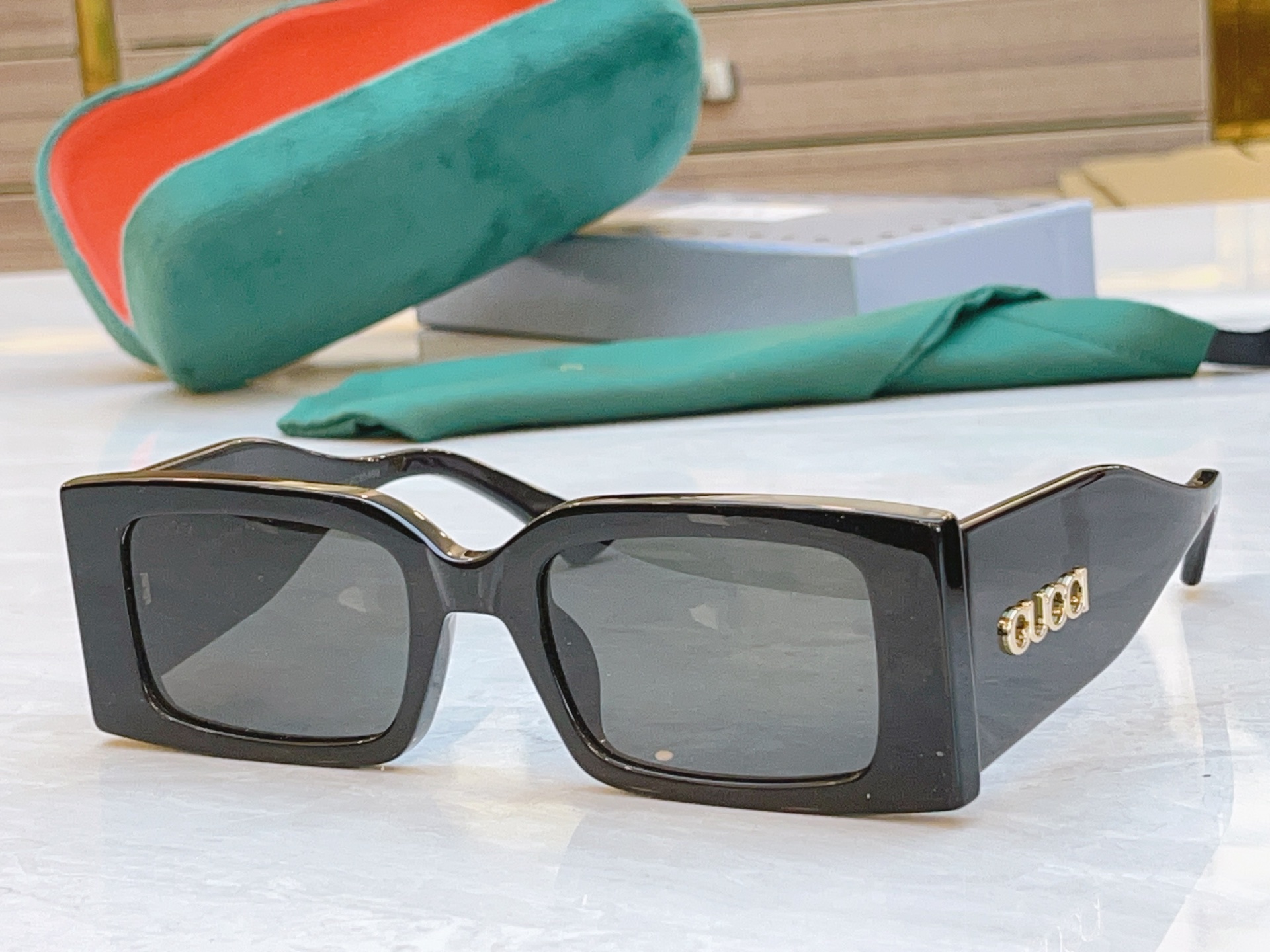 ，【GUCC*】古*驰新款太阳镜，GG1860S，SIZE:53口22-145