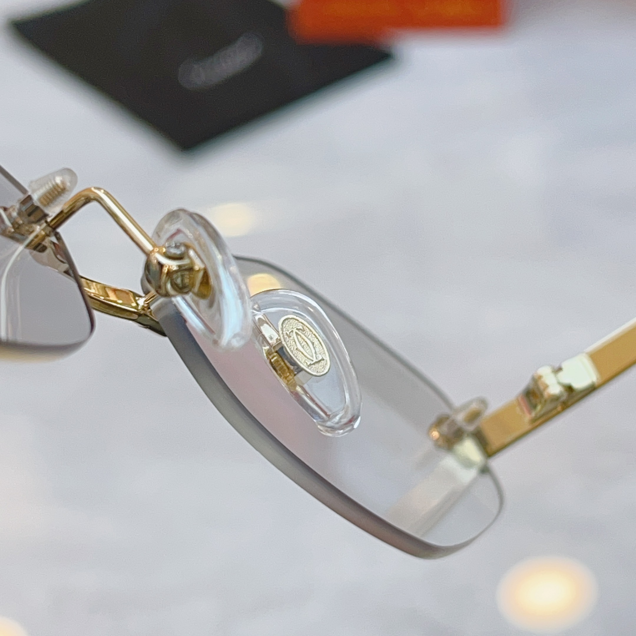 变色，【CARTIE*】卡地*亚新款太阳镜，CT0433S，size: 52口20-140