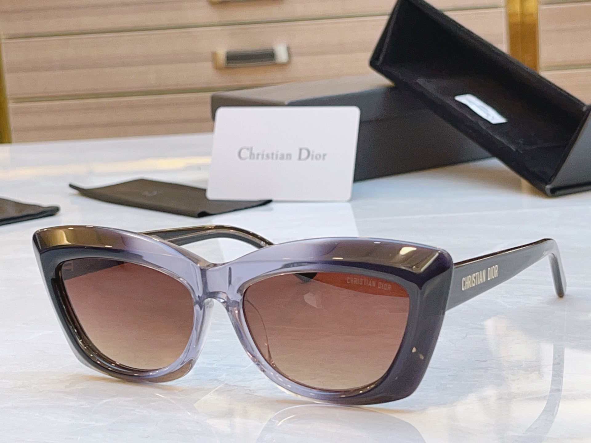 ，【DIO* 】迪*奥新款太阳镜，MODEL：CDMidnight B3F，SIZE：55口17-145