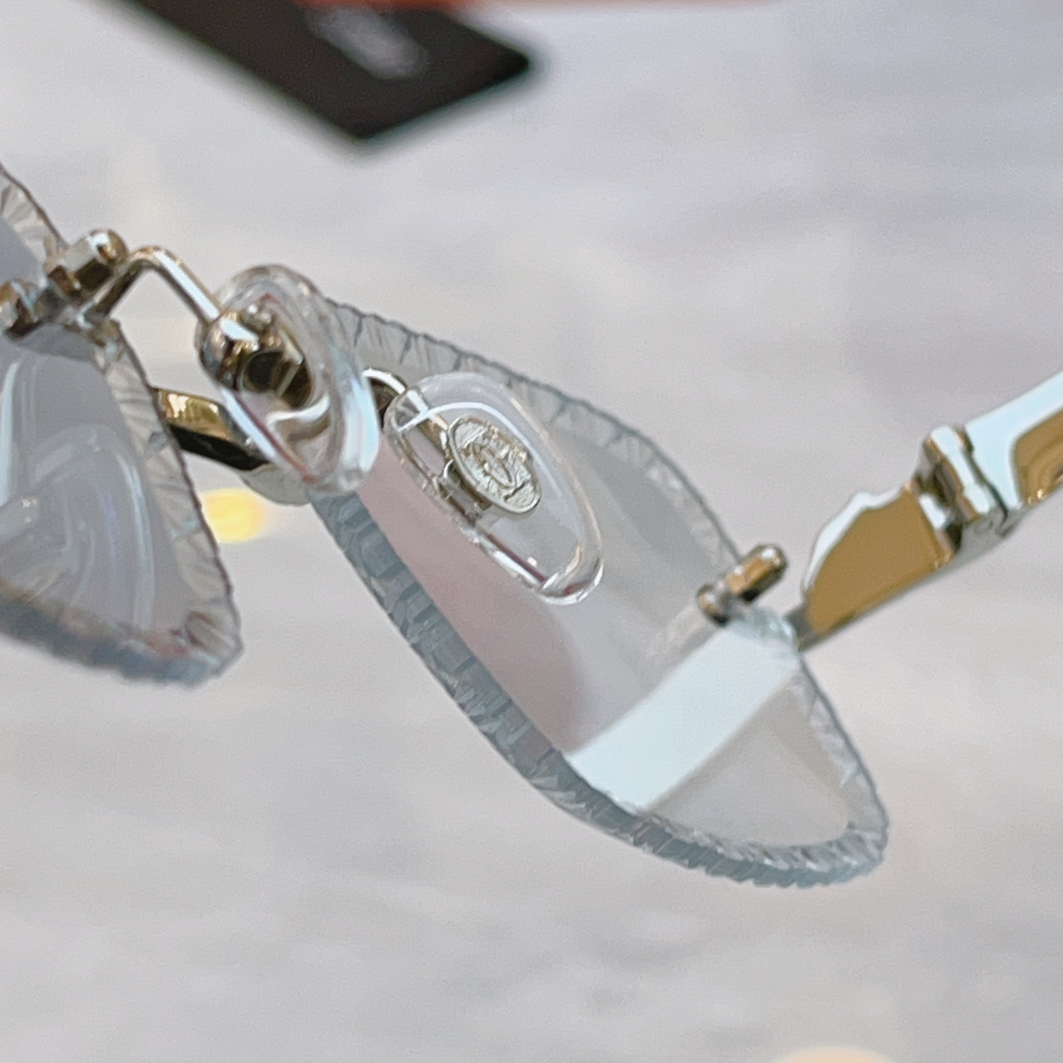 变色，【CARTIE*】卡地*亚新款太阳镜，CT06122W，size: 52口20-135