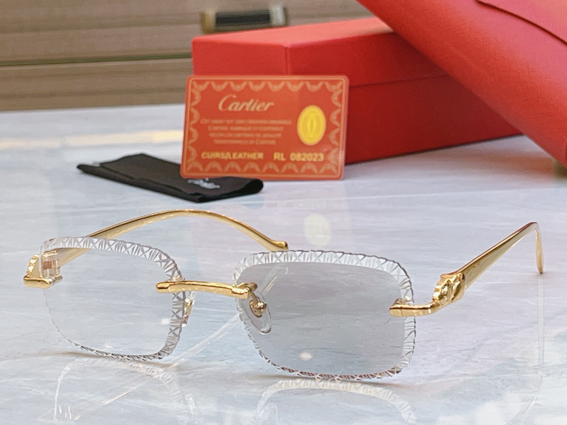 变色，【CARTIE*】卡地*亚新款太阳镜，CT06122W，size: 52口20-135