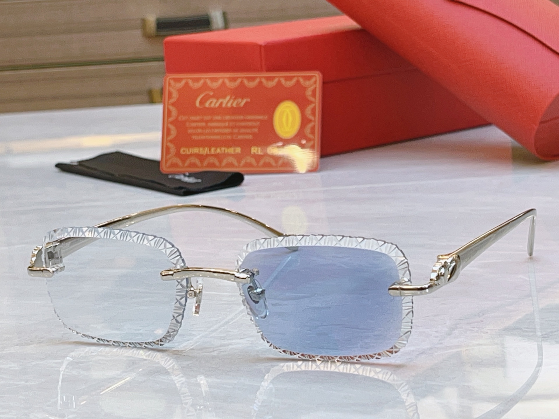 变色，【CARTIE*】卡地*亚新款太阳镜，CT06122W，size: 52口20-135