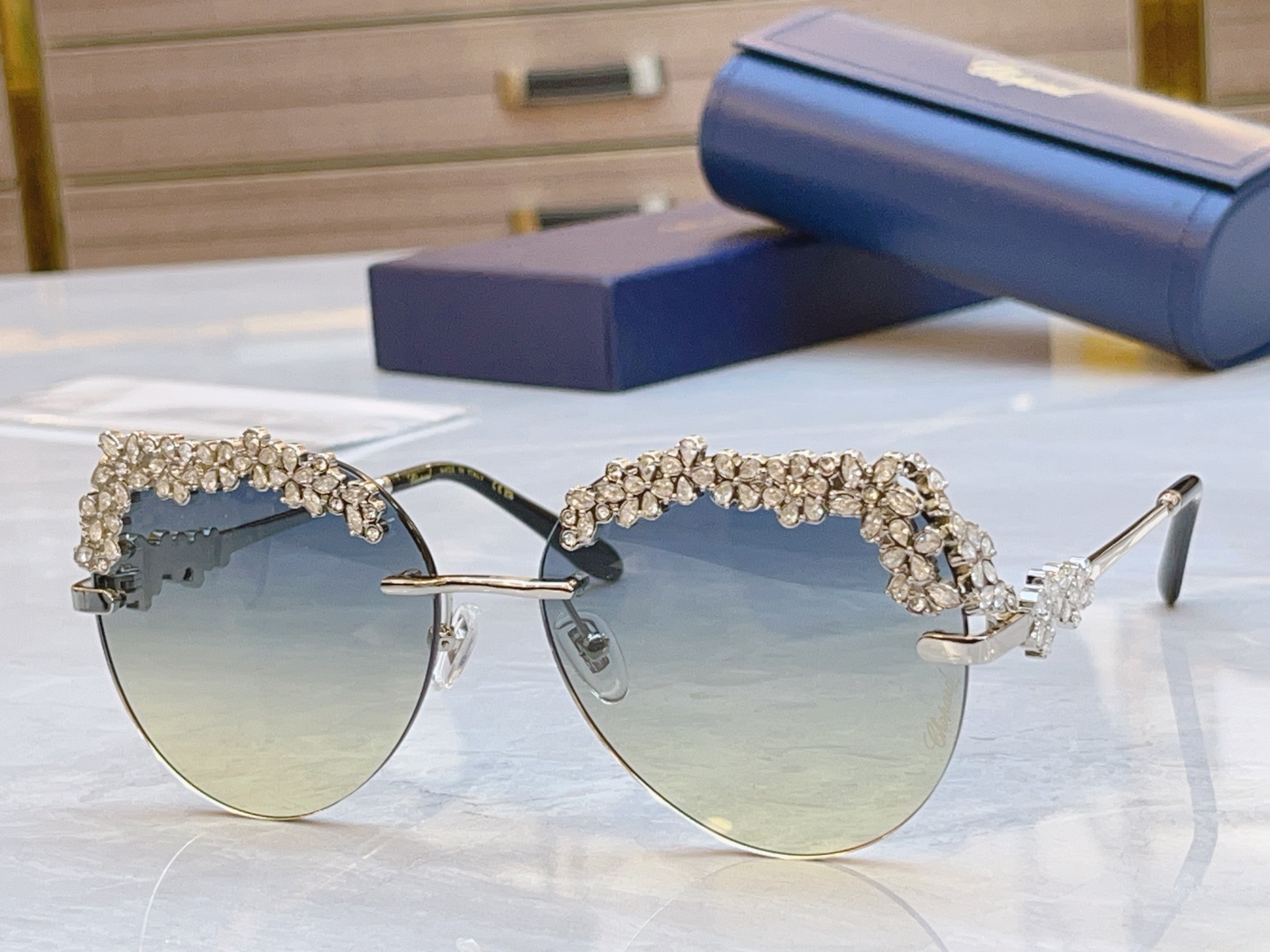 NO:374850,,【Chopar*】Xiao*bang new sunglasses, MODELSCHL30S, SIZE59-mouth 16-145 glasses, sunglasses, sunglasses, glasses, chopard19860909,【Chopar*】肖*邦新款太阳镜,MODELSCHL30S,SIZE59口16-145眼镜墨镜太阳镜,眼镜,chopard,glasses