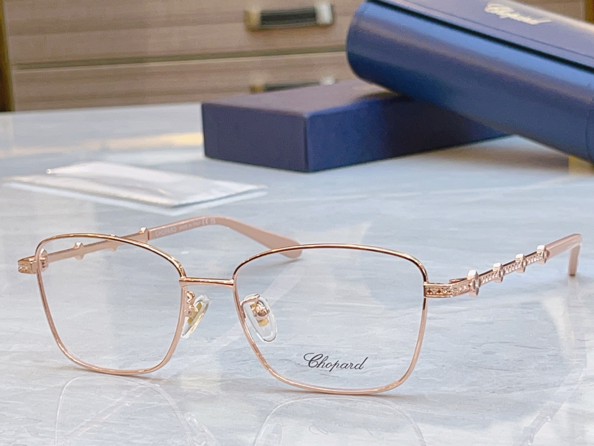 ，【ChoPar*】肖*邦新款太阳镜，MODEL：VCHG65S，SIZE：53口17-140