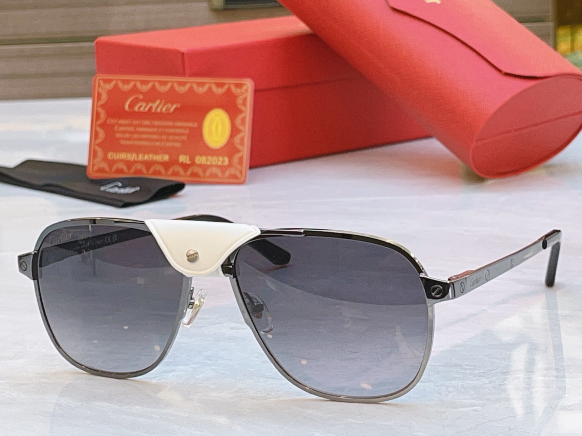 ，【CARTIE*】卡地*亚新款太阳镜，Mod:CT0165S，Size:58口16-145