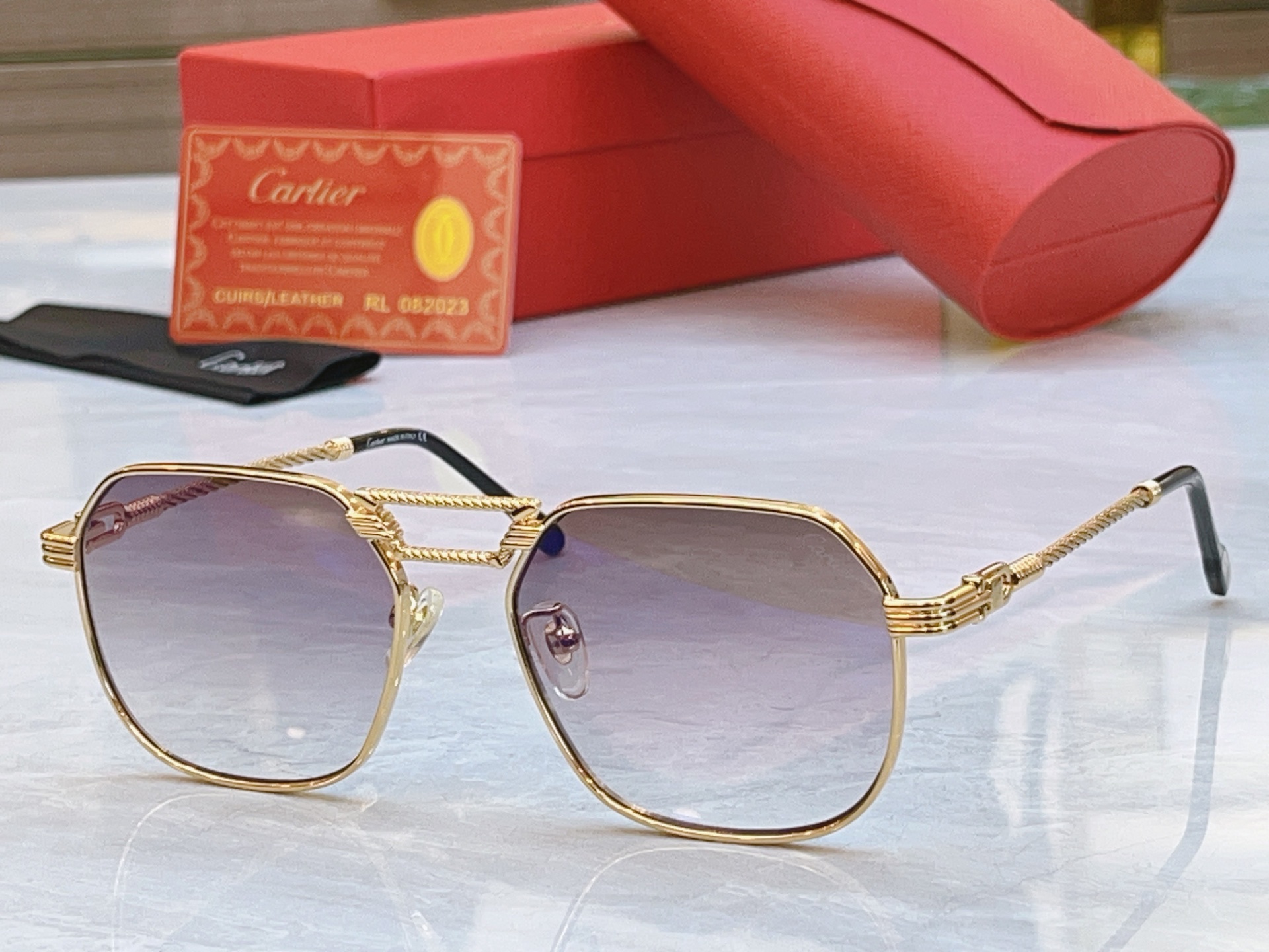 ，【CARTIE*】卡地*亚新款太阳镜，Mod:CT0368S，Size:58口19-140