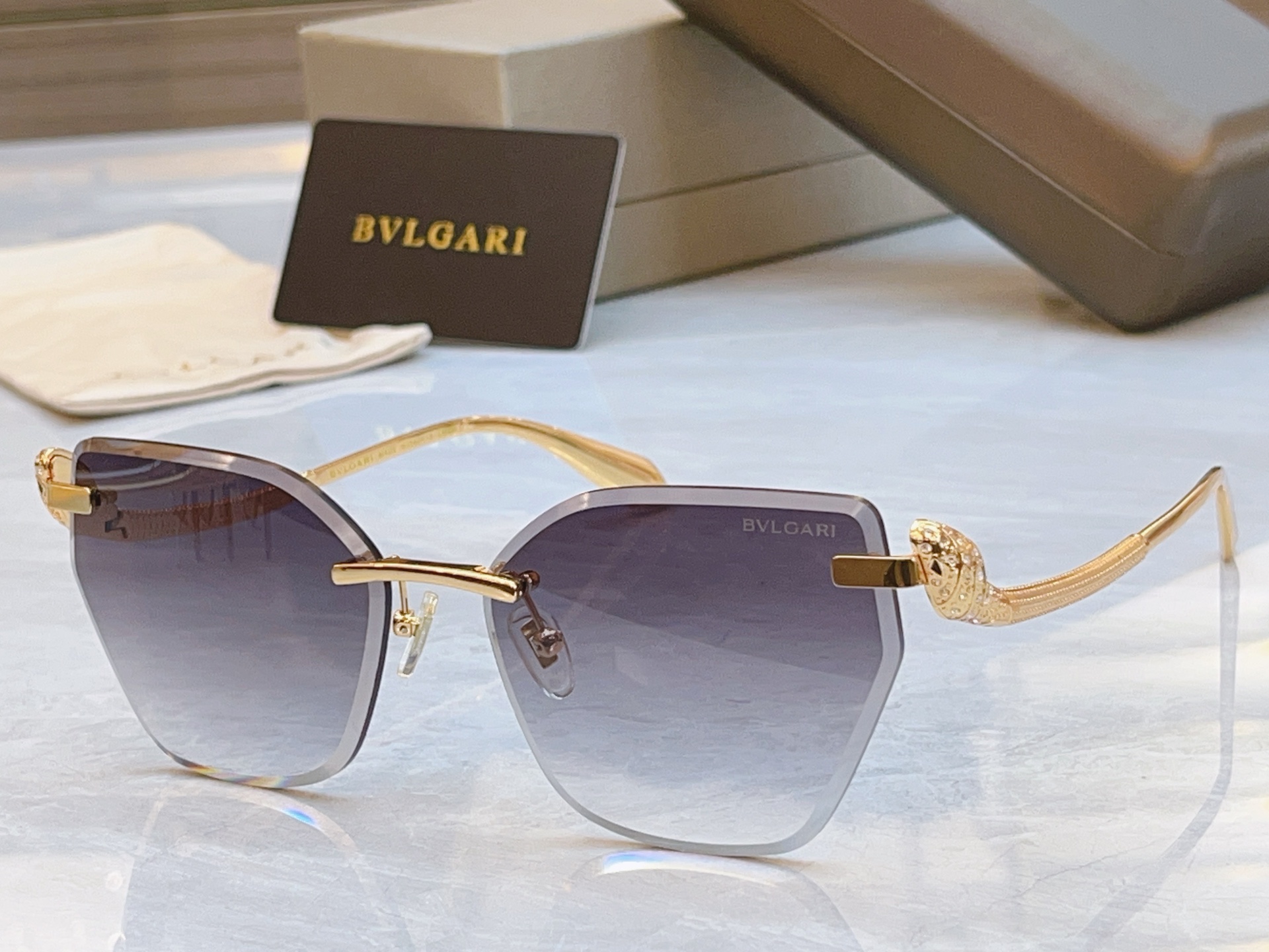 ，【BVLGA*】宝格*丽新款太阳镜，MODEL：BV 1428LU，SIZE：60口16-138