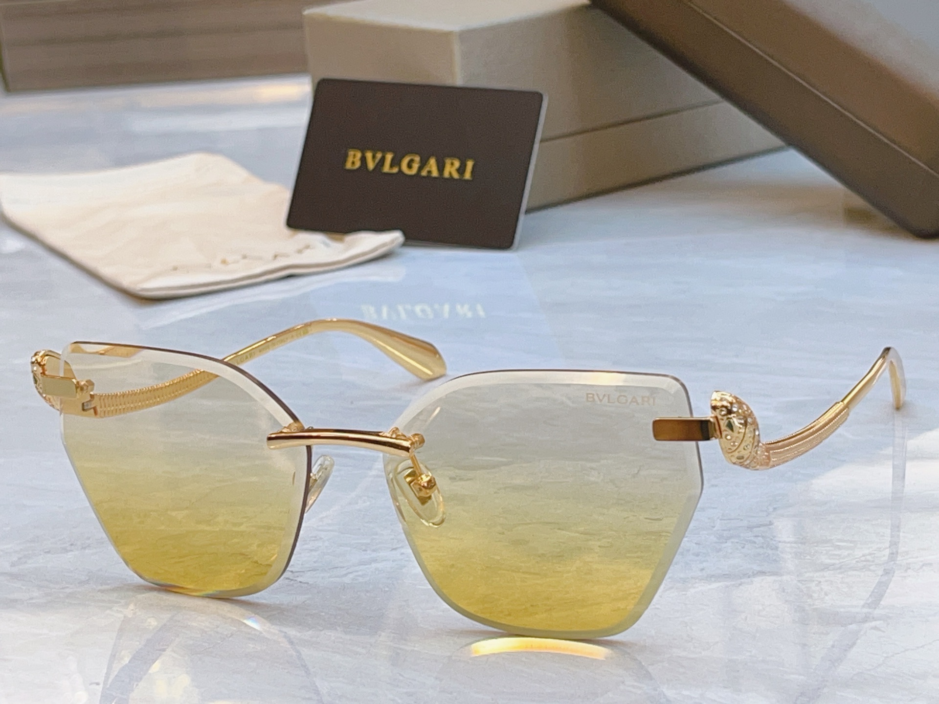 ，【BVLGA*】宝格*丽新款太阳镜，MODEL：BV 1428LU，SIZE：60口16-138