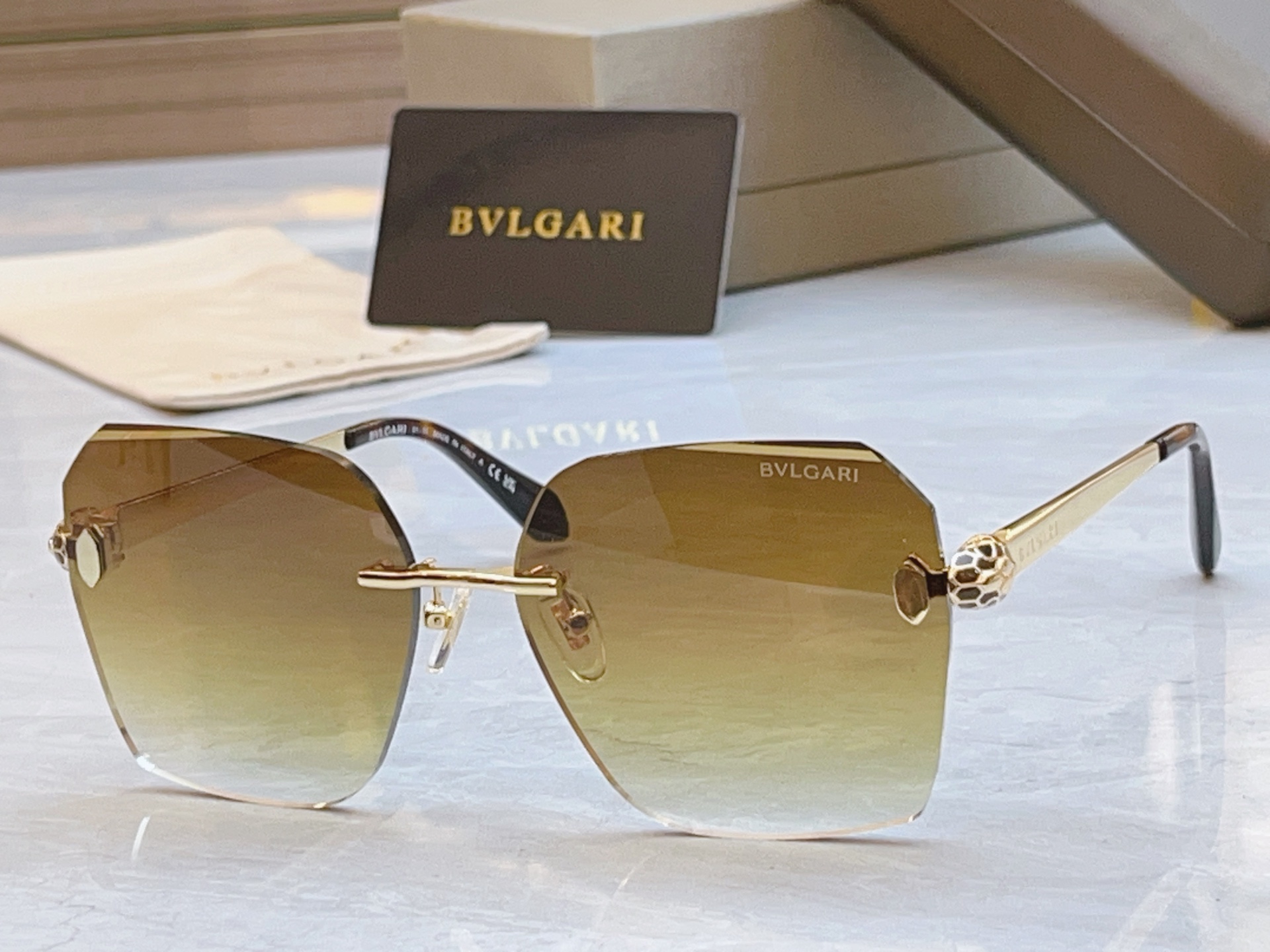 NO:553593,,【BVLGA*】Bvlgari new sunglasses, MODELBV 40066U, SIZE58 mouth 16-140 glasses sunglasses, glasses, bottega veneta, bvlgari19860909,【BVLGA*】宝格*丽新款太阳镜, MODELBV 40066U,SIZE58口16-140眼镜墨镜太阳镜,眼镜,bottega veneta,bvlgari,glasses