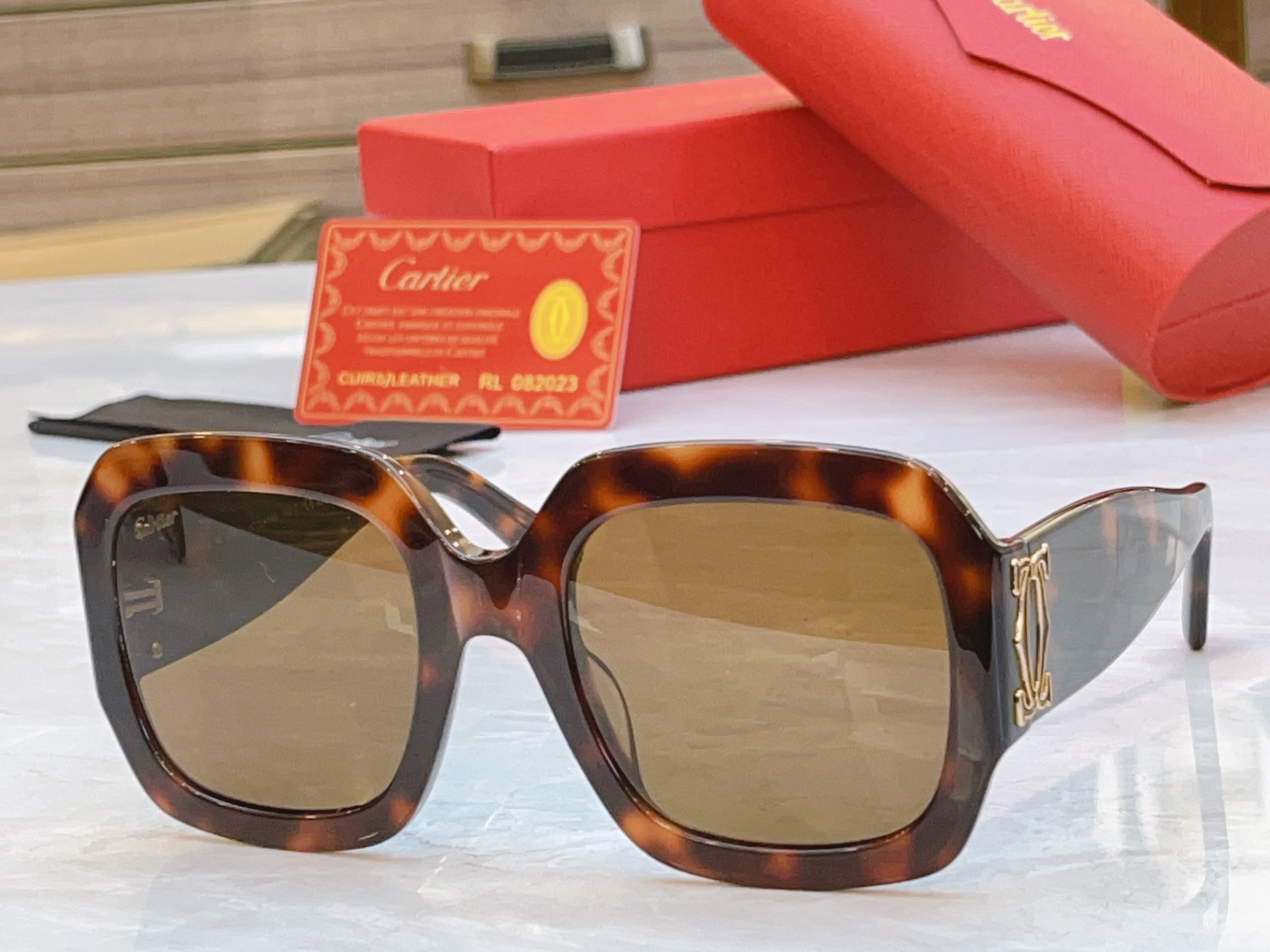 ，【CARTIE*】卡地*亚新款太阳镜，Mod:CT0434S，Size:55口23-140