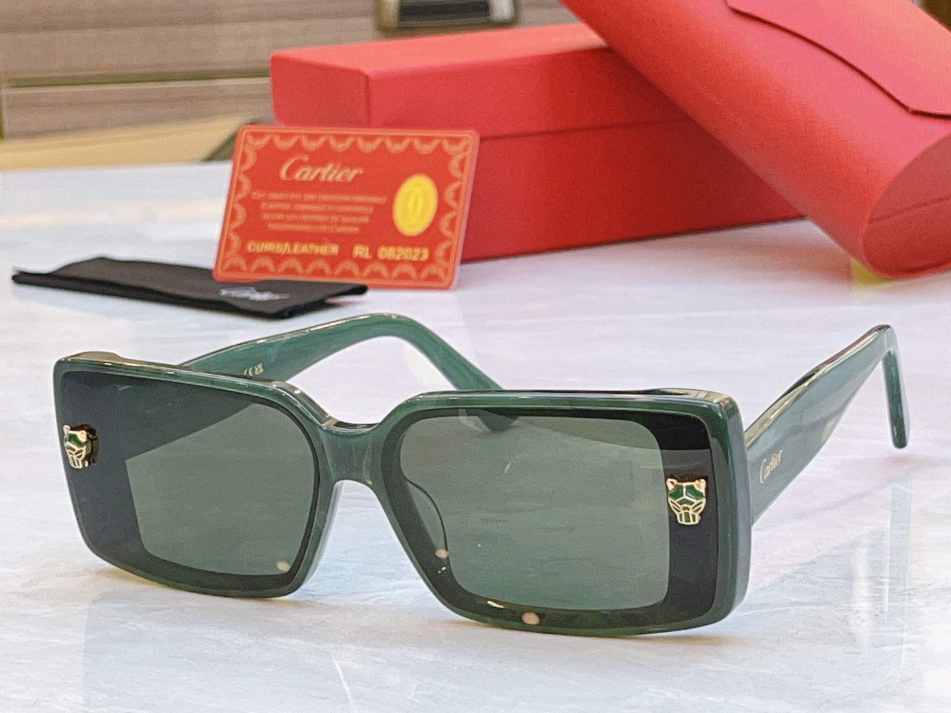 ，【CARTIE*】卡地*亚新款太阳镜，Mod:CT0358S，Size:63口13-145