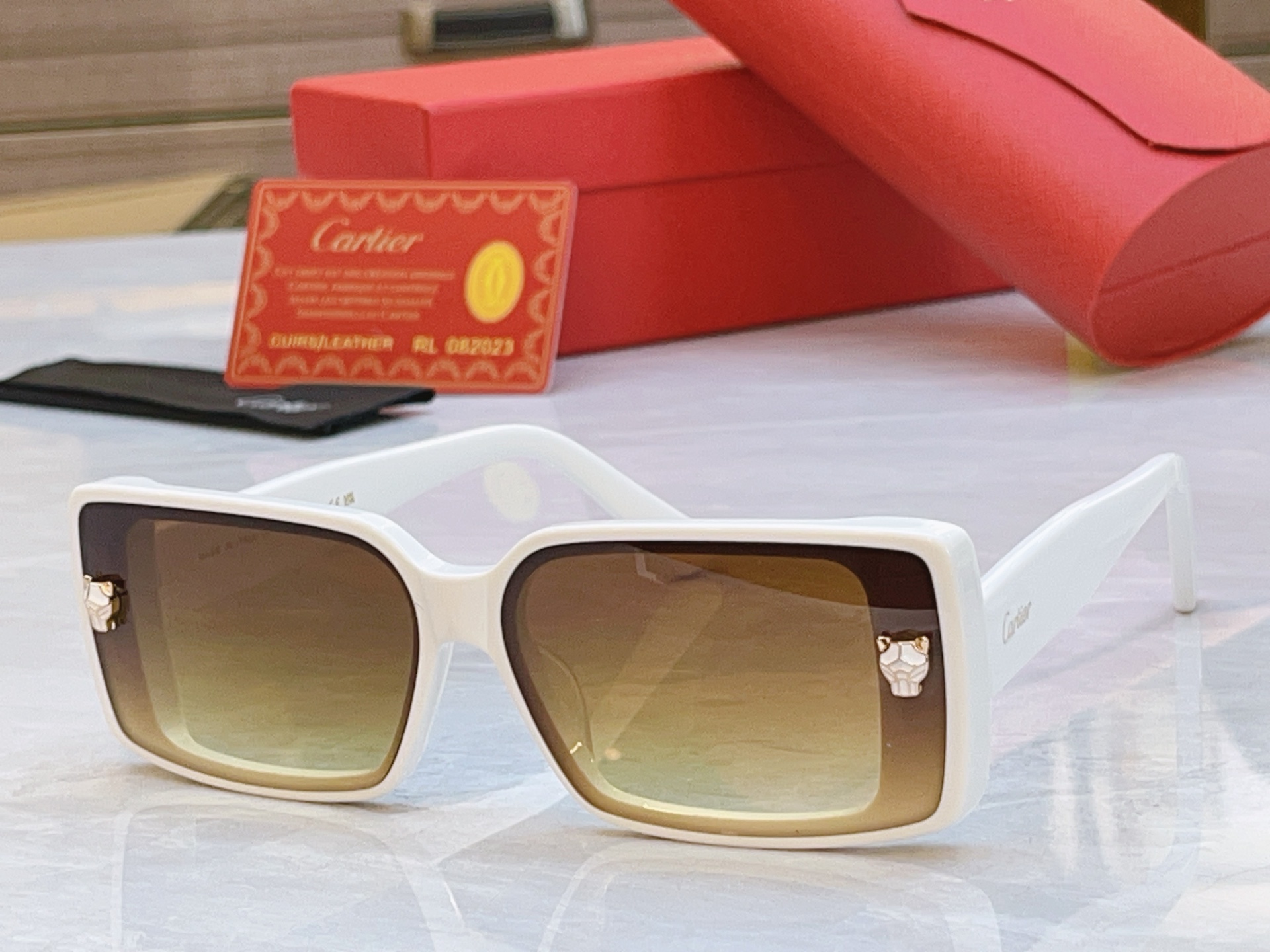 ，【CARTIE*】卡地*亚新款太阳镜，Mod:CT0358S，Size:63口13-145