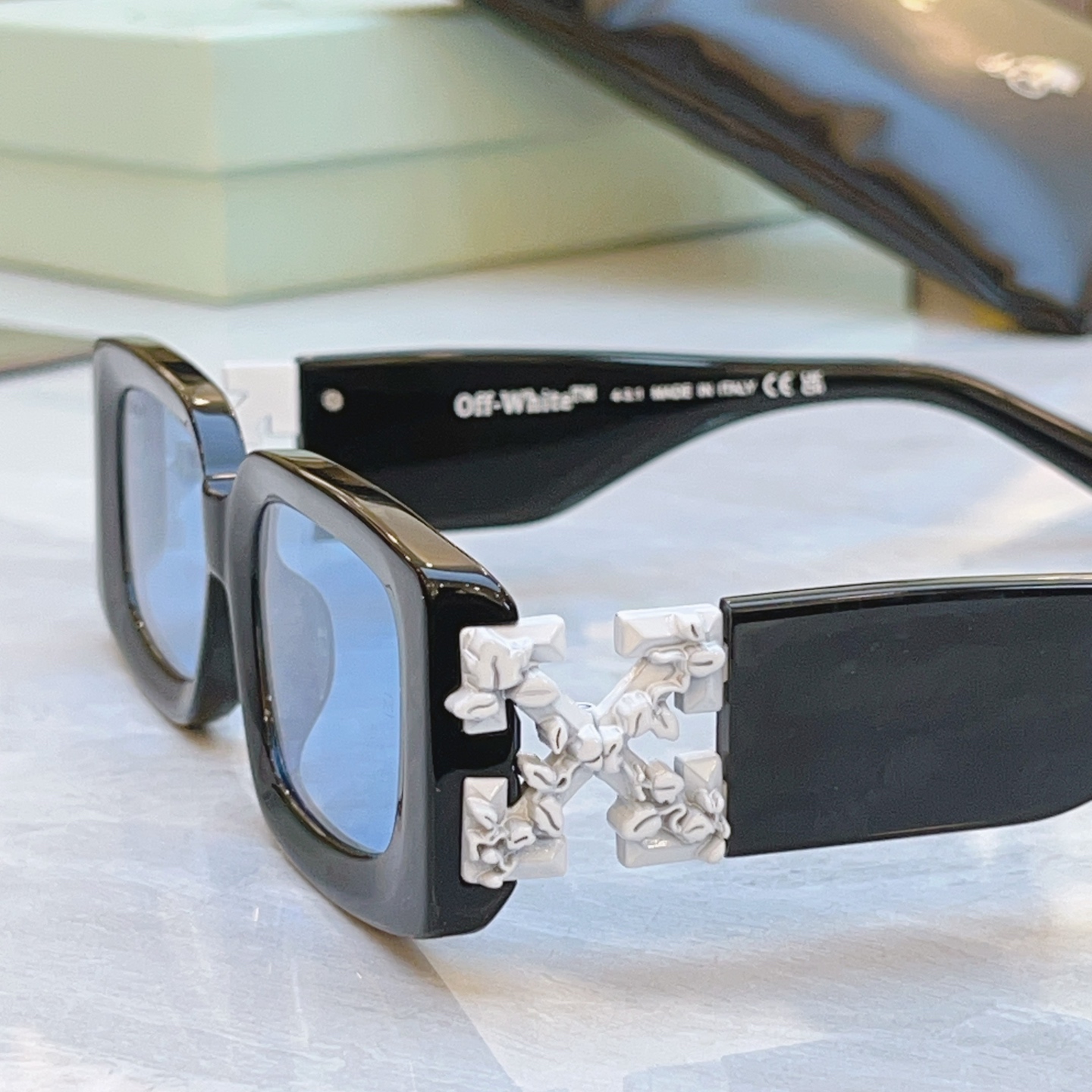 ，【OFF WHIT*】新款太阳镜🕶️，MODEL:OER 1098F，SIZE: 51口20-145