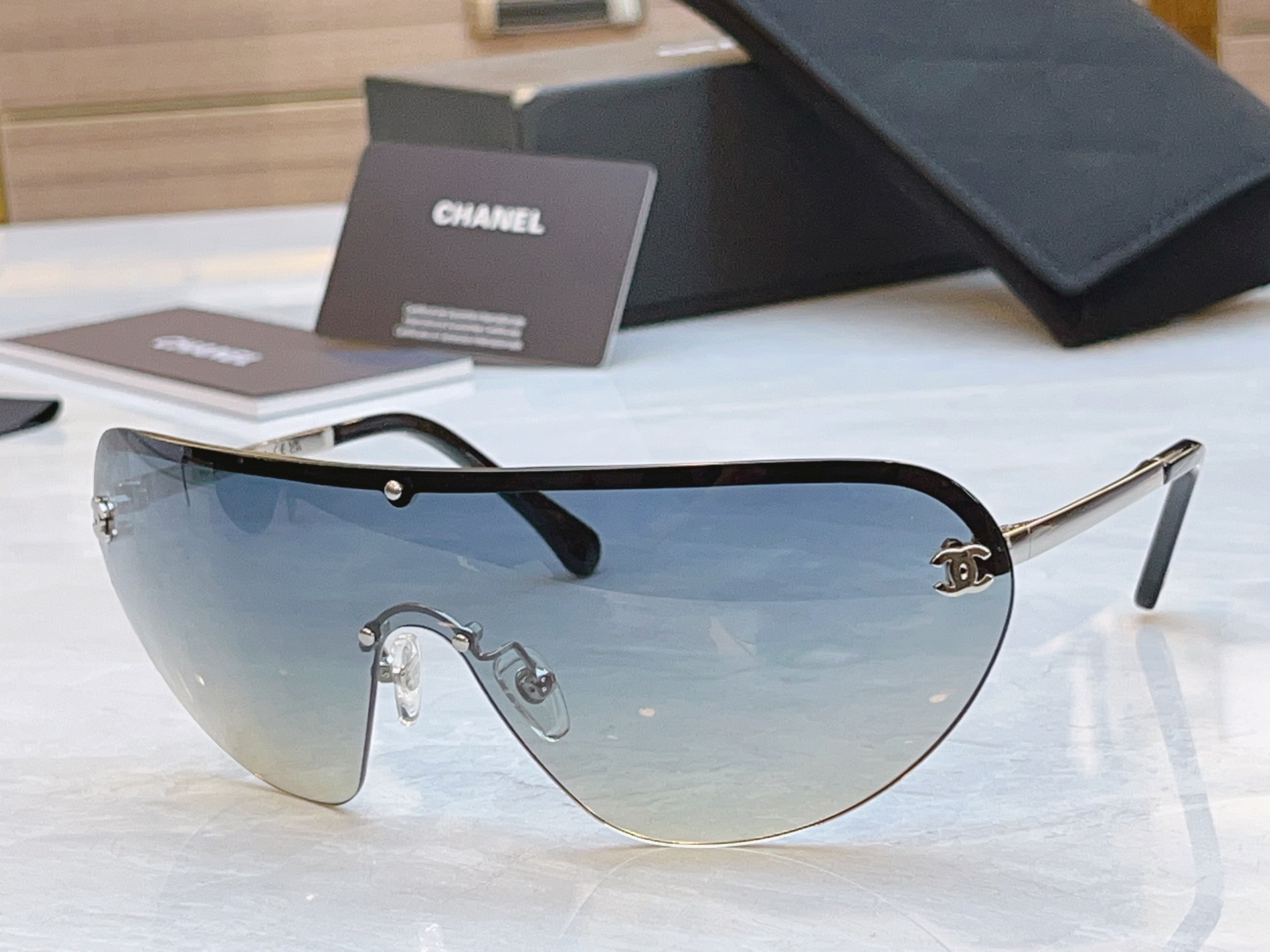 ，【CHANE*】香奈儿新款太阳镜🕶️🕶️，MODEL：CH9572，SIZE：153口0-122