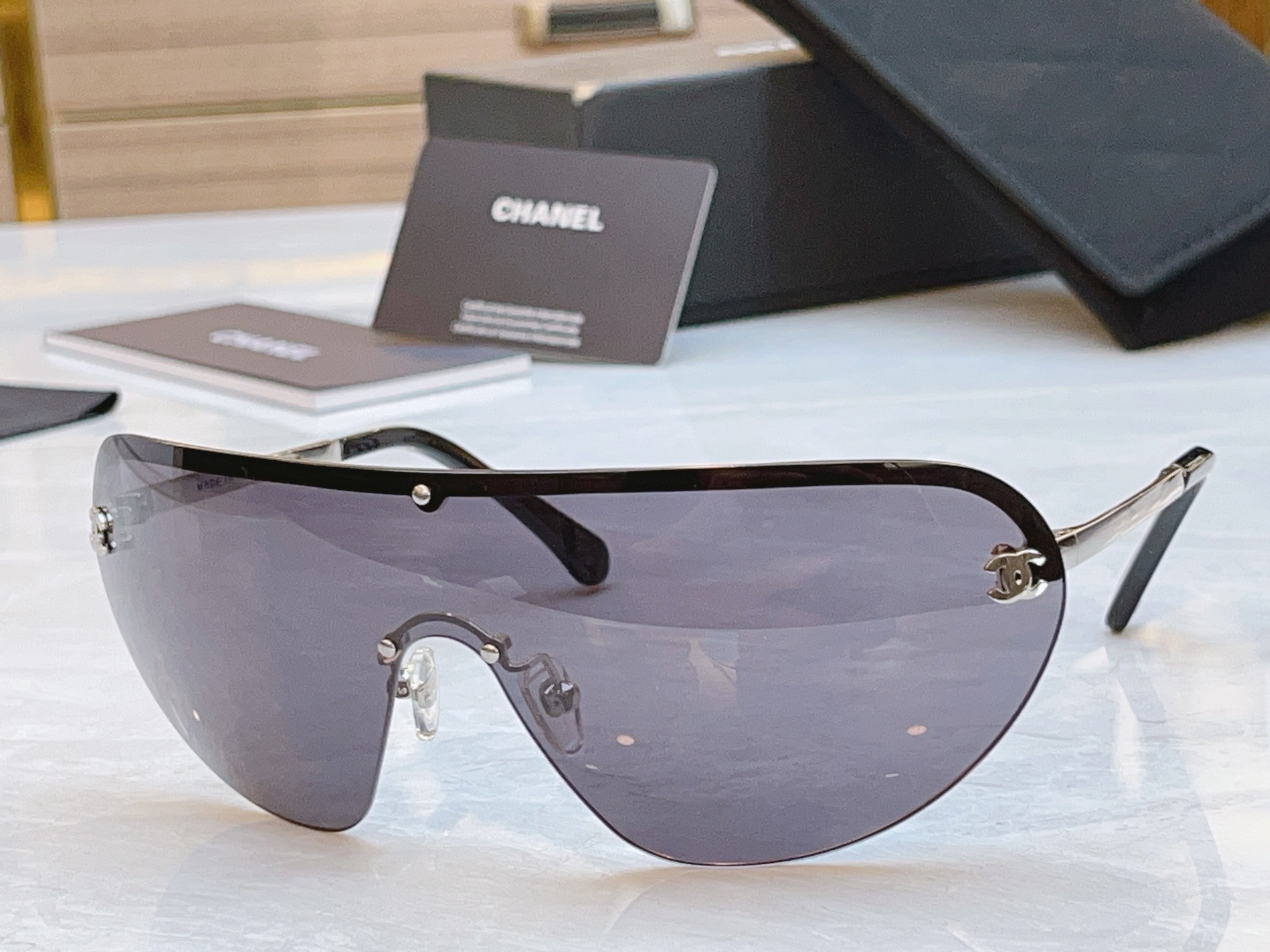 ，【CHANE*】香奈儿新款太阳镜🕶️🕶️，MODEL：CH9572，SIZE：153口0-122