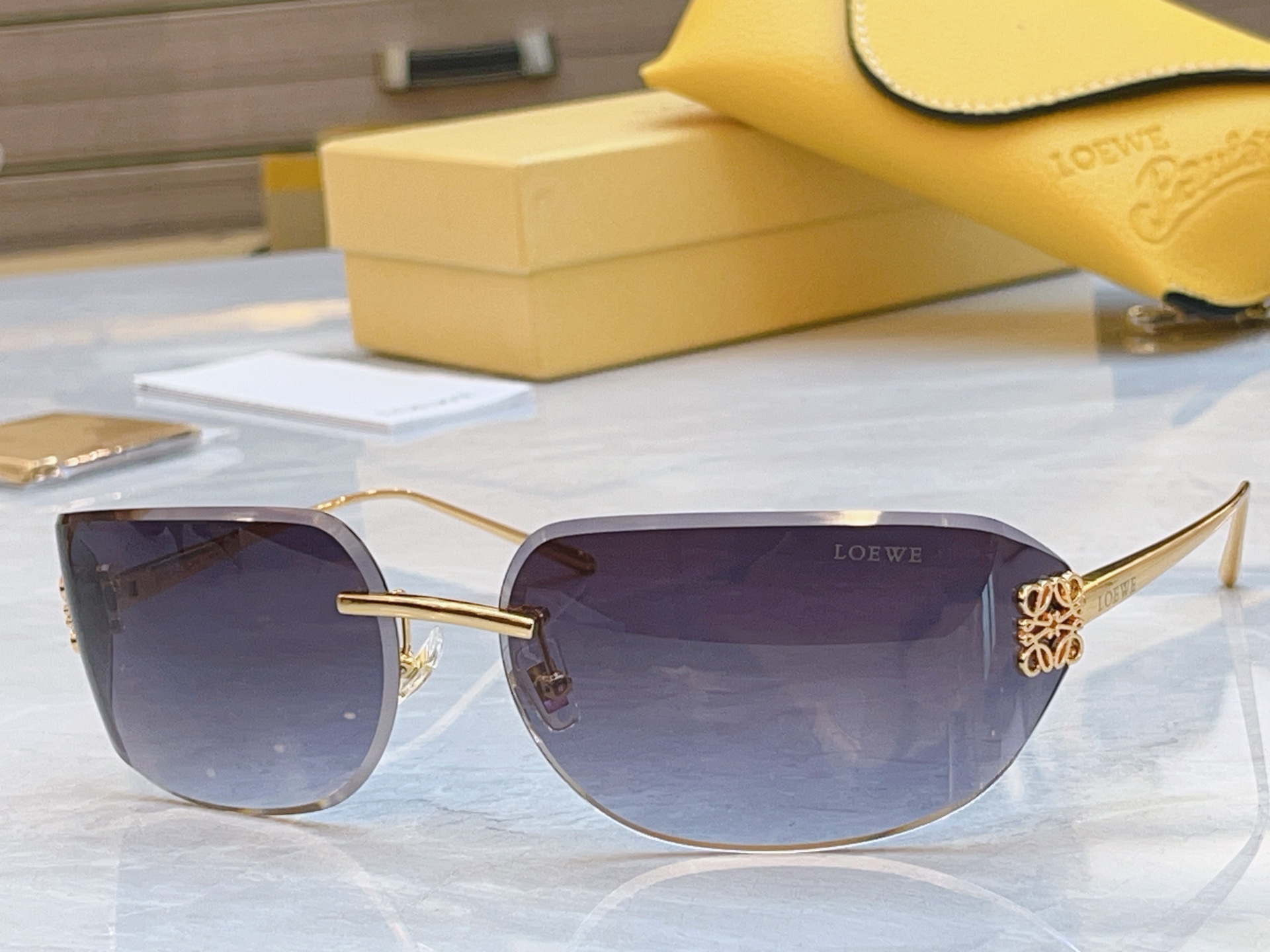 NO:376386,,【LOEW*】Loewe new sunglasses, MODELLW5140S, SIZE62-ogle 18-130 glasses sunglasses, glasses, loewe, loewe19860909,【LOEW*】罗意*威新款太阳镜, MODELLW5140S,SIZE62口18-130眼镜墨镜太阳镜,眼镜,loewe,loewe,glasses