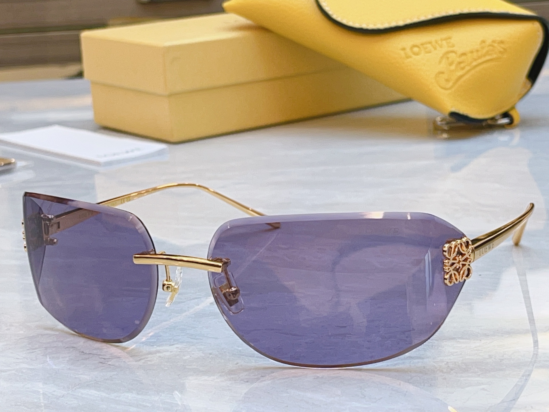 ，【LOEW*】罗意*威新款太阳镜，MODEL：LW5140S，SIZE：62口18-130